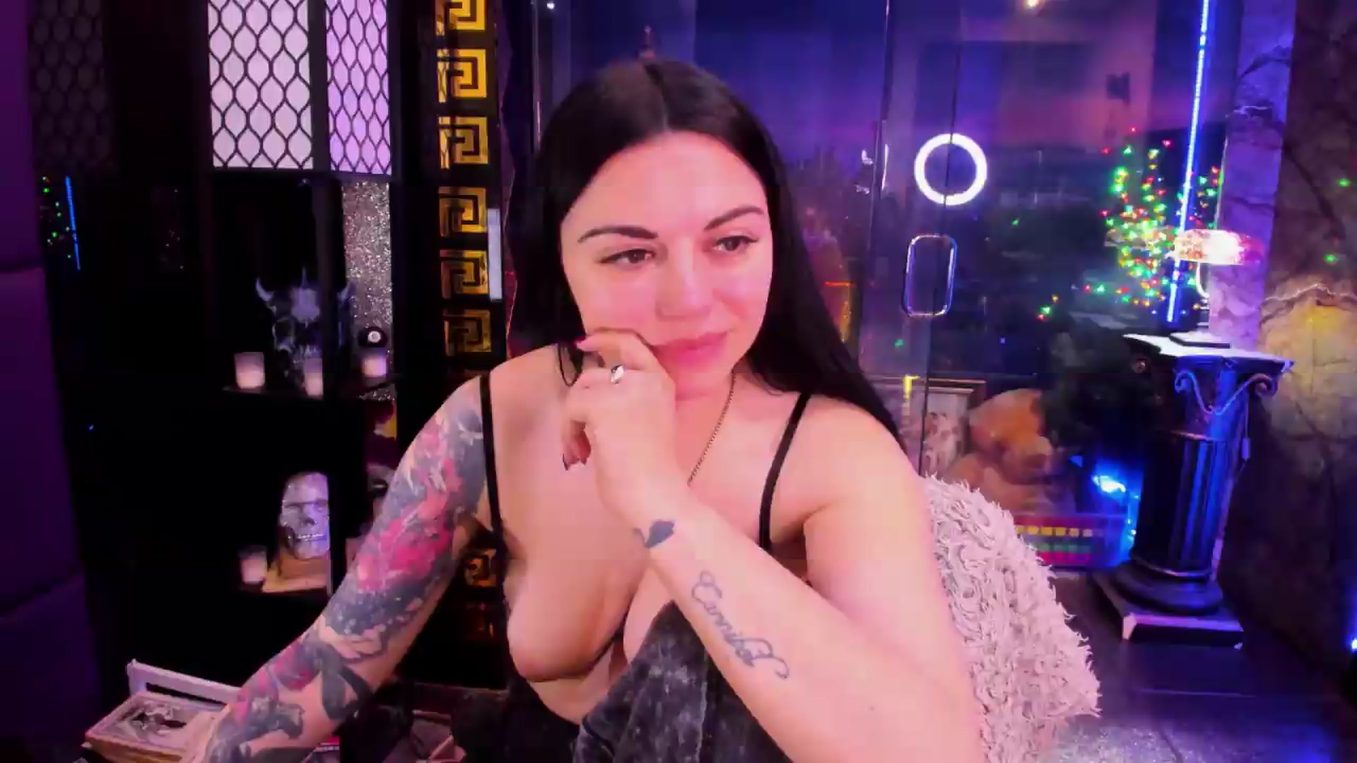 Gallery image thumbnail from sunn_o's myfreecams stream on, 05/12/2026, 13:51 image 7 of 20