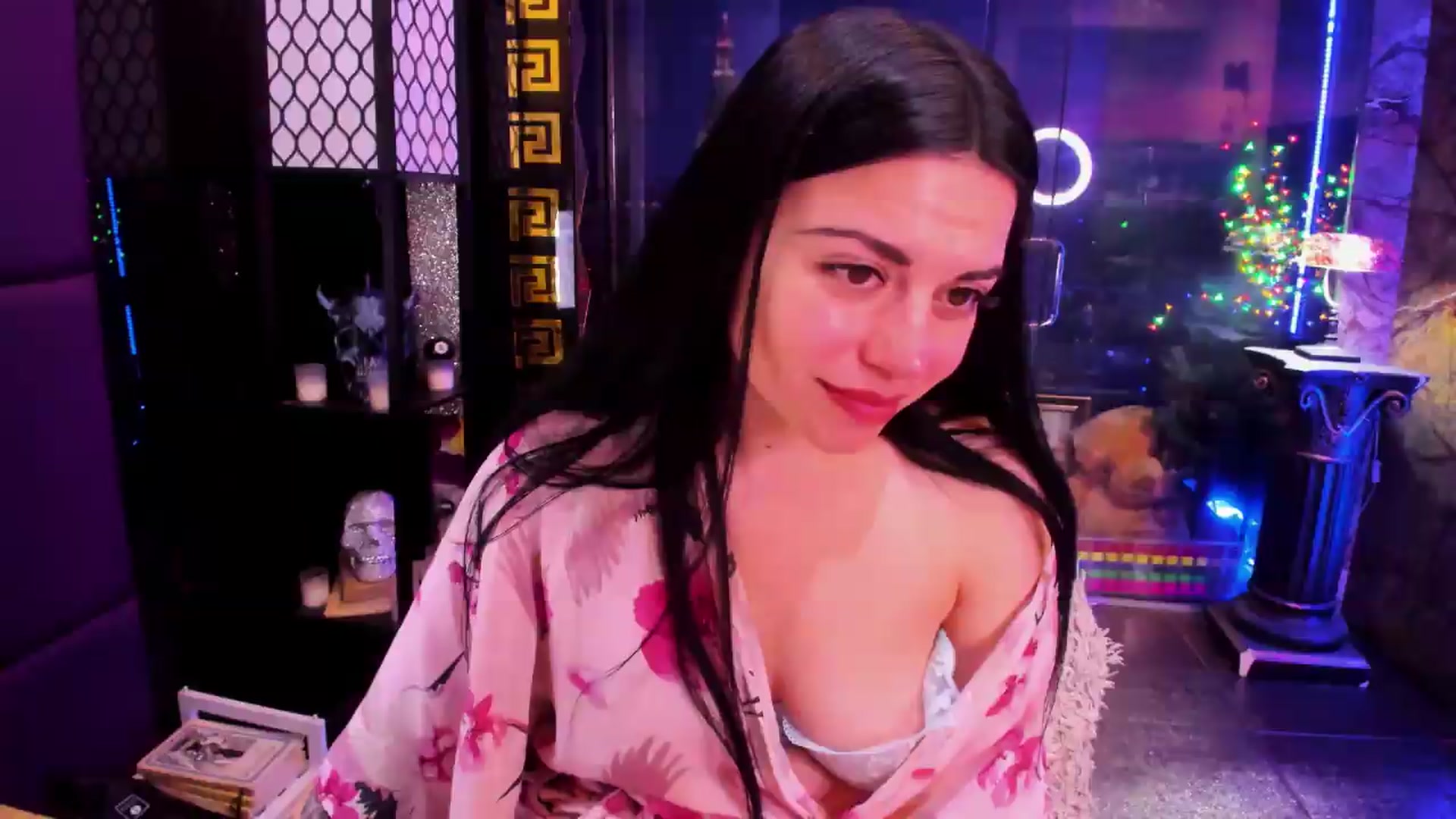 Gallery image thumbnail from sunn_o's myfreecams stream on, 05/13/2026, 12:16 image 9 of 20