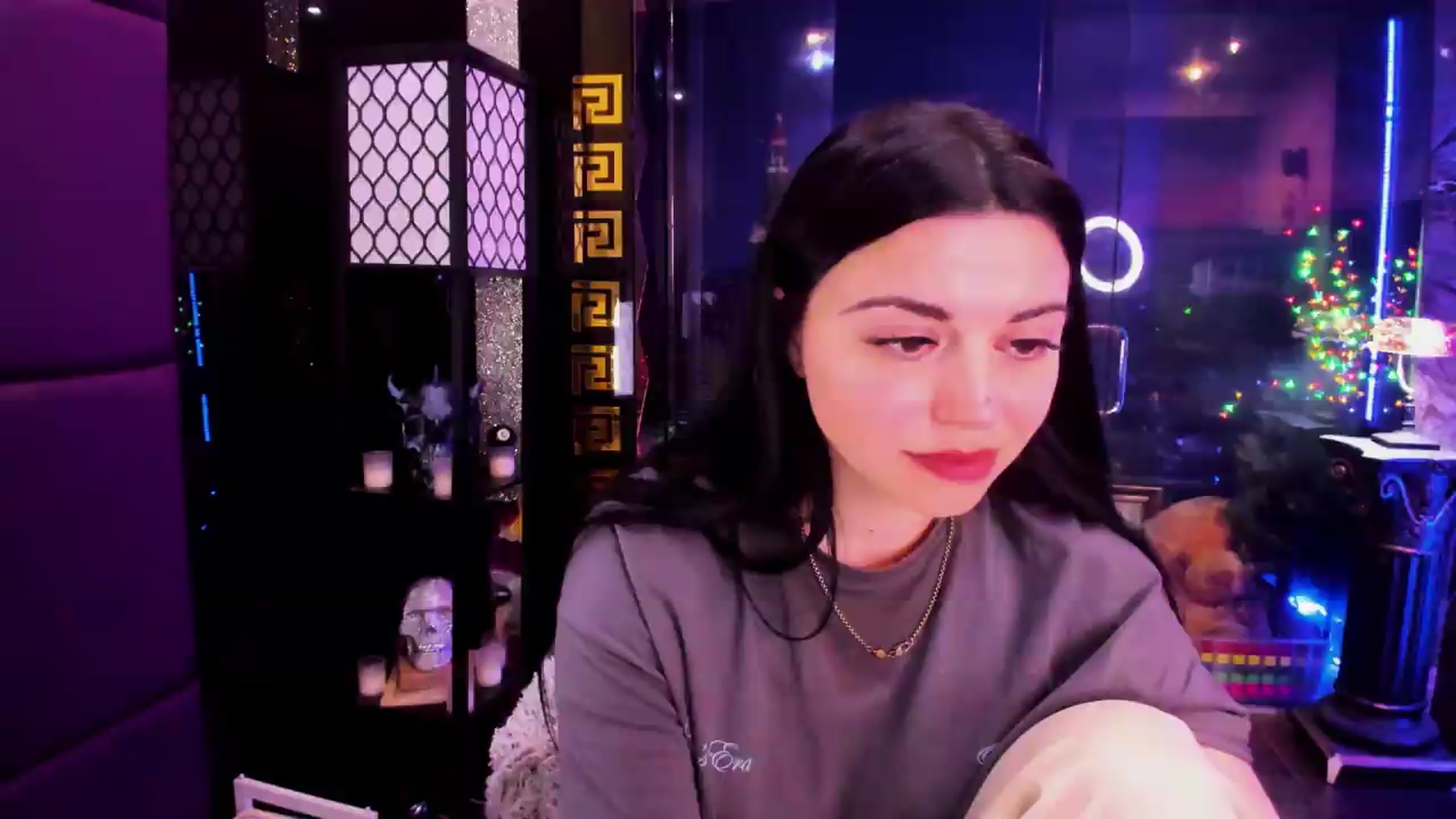 Gallery image thumbnail from sunn_o's myfreecams stream on, 05/17/2026, 11:54 image 12 of 20