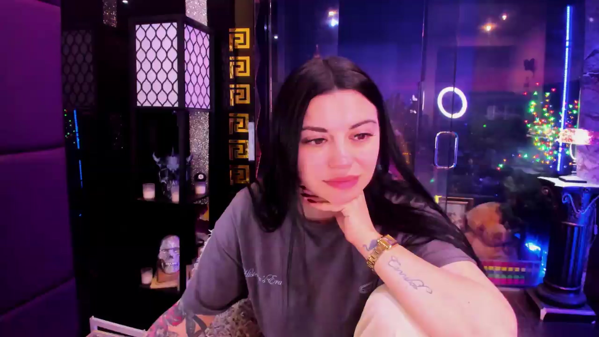 Gallery image thumbnail from sunn_o's myfreecams stream on, 05/17/2026, 11:54 image 2 of 20