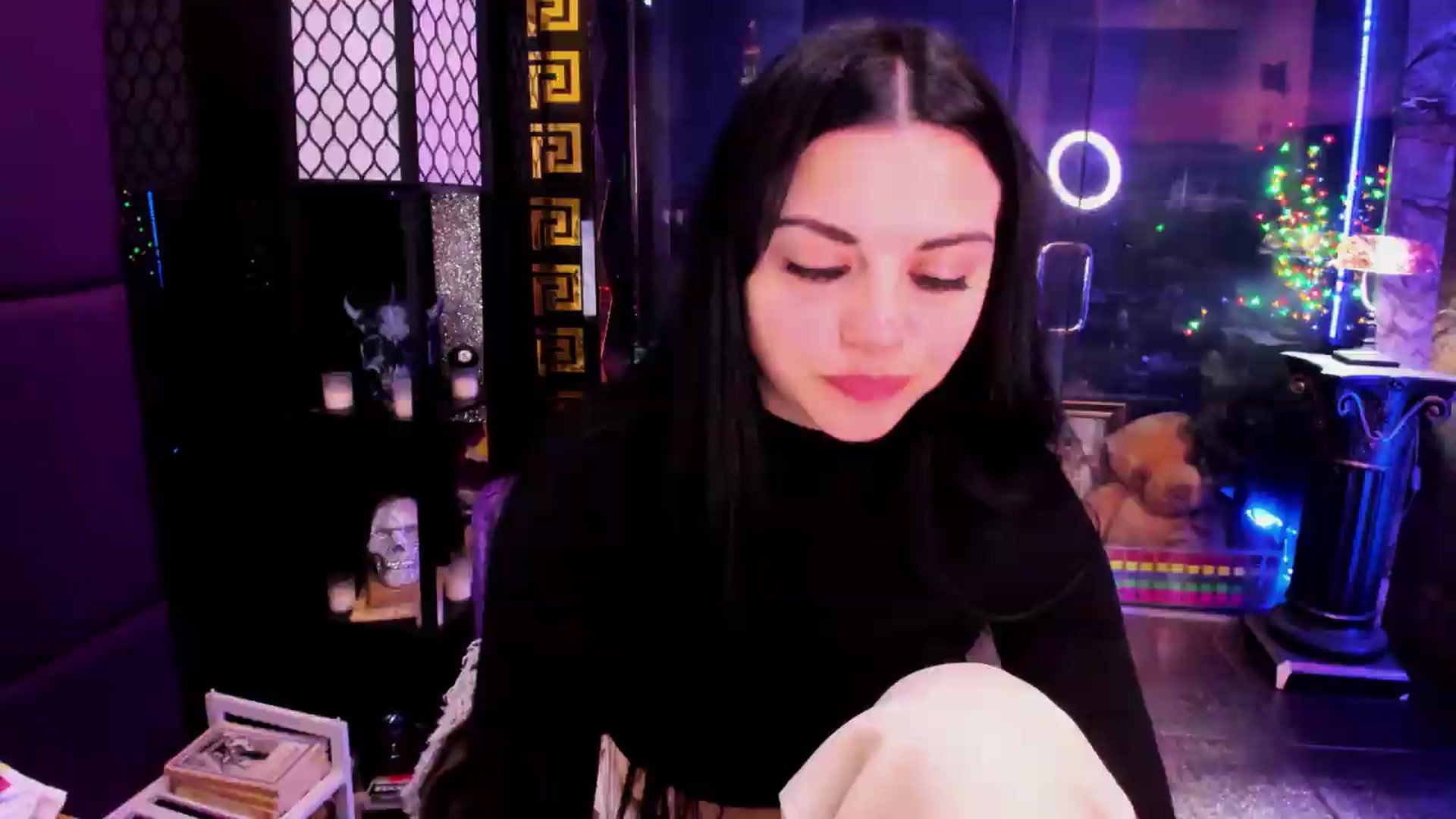 Gallery image thumbnail from sunn_o's myfreecams stream on, 05/19/2026, 10:53 image 17 of 20