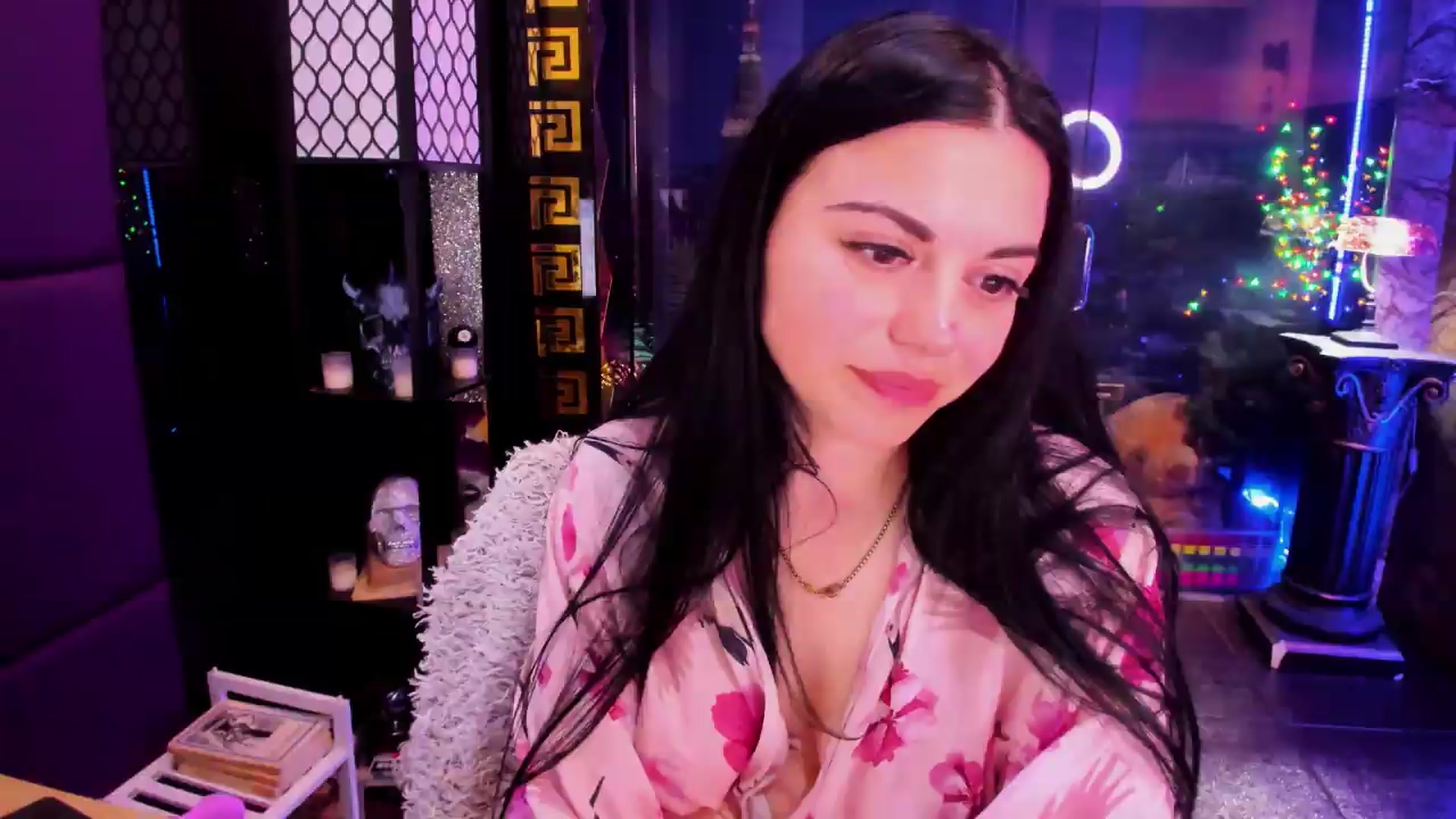 Gallery image thumbnail from sunn_o's myfreecams stream on, 05/22/2026, 10:55 image 9 of 20
