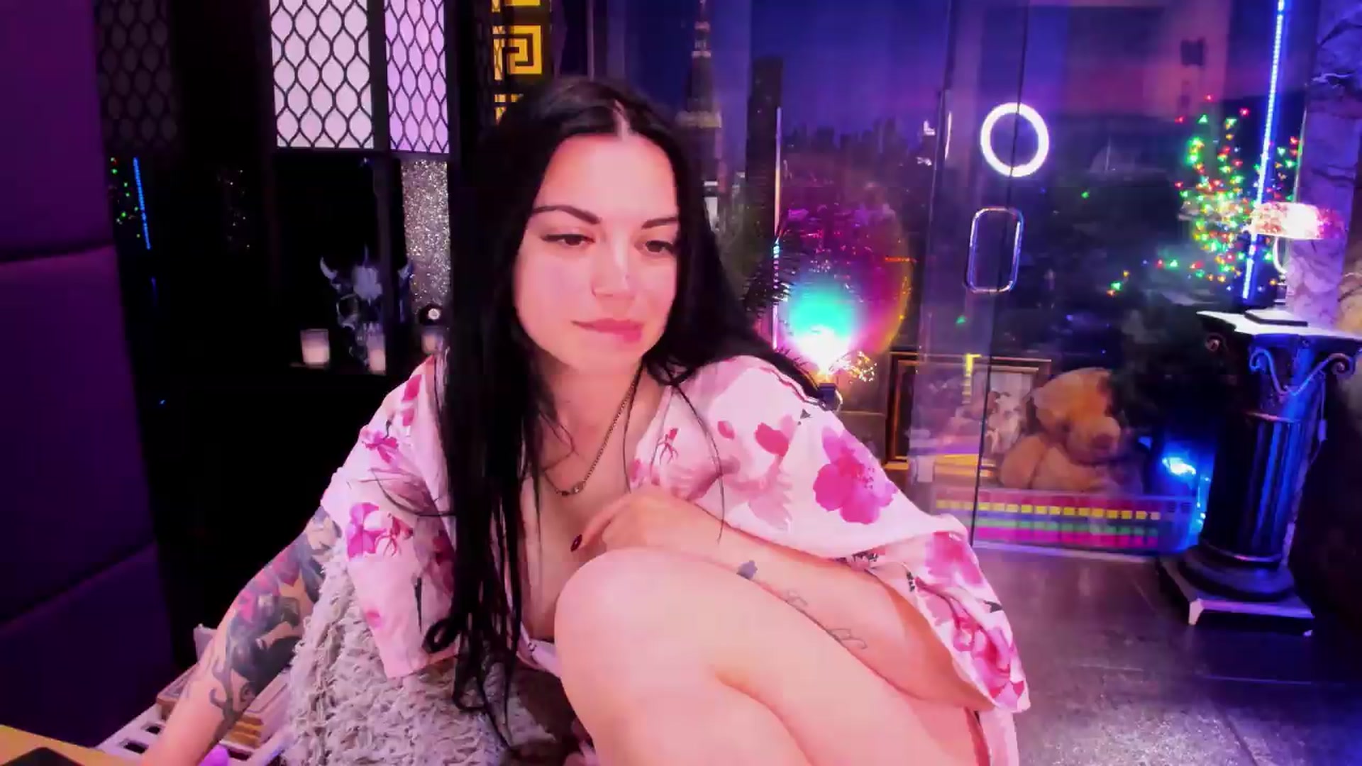 Gallery image thumbnail from sunn_o's myfreecams stream on, 05/22/2026, 10:55 image 7 of 20