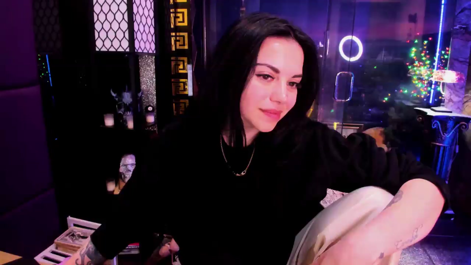 Gallery image thumbnail from sunn_o's myfreecams stream on, 05/22/2026, 10:55 image 19 of 20