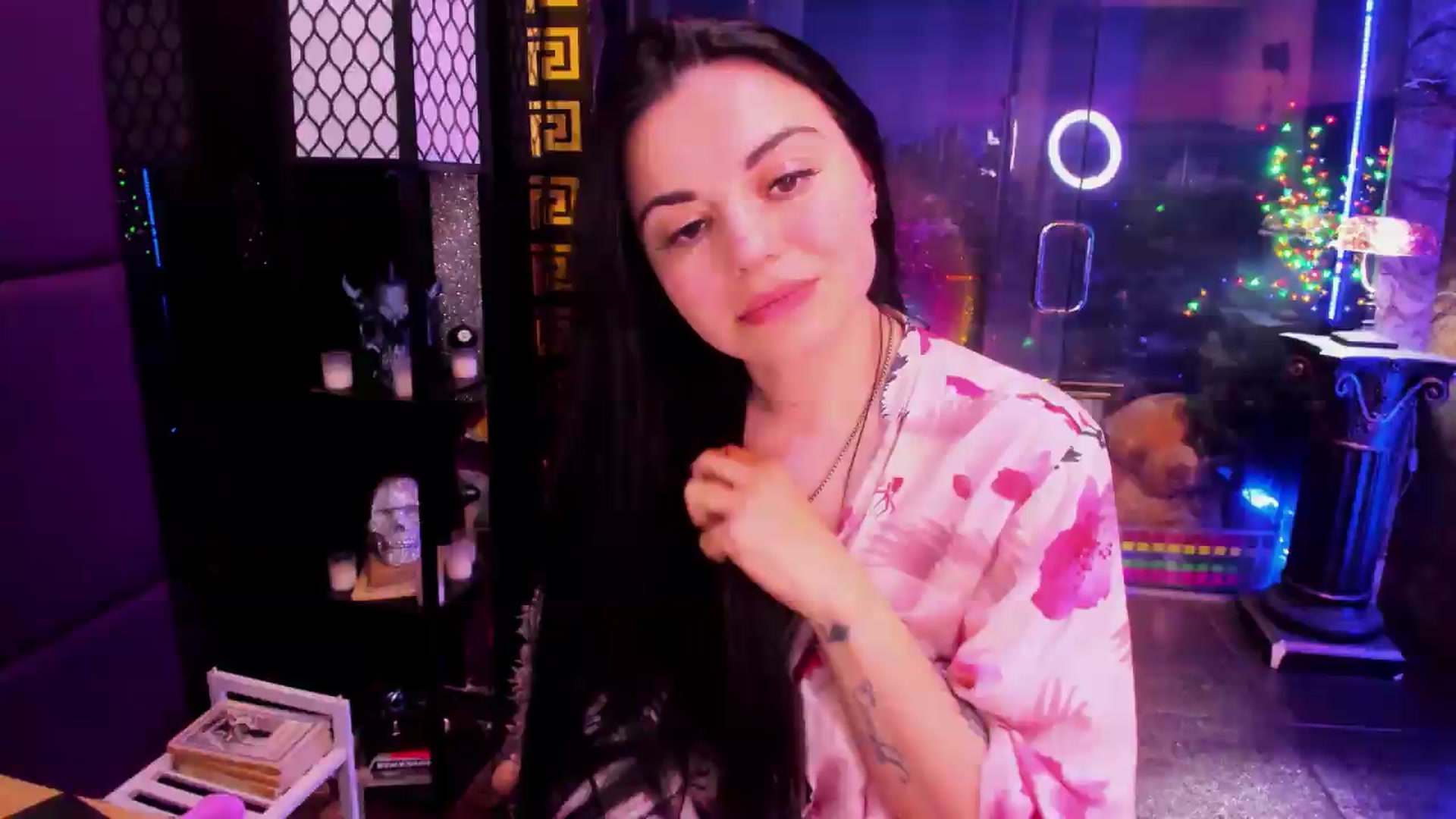 Gallery image thumbnail from sunn_o's myfreecams stream on, 05/22/2026, 10:55 image 15 of 20