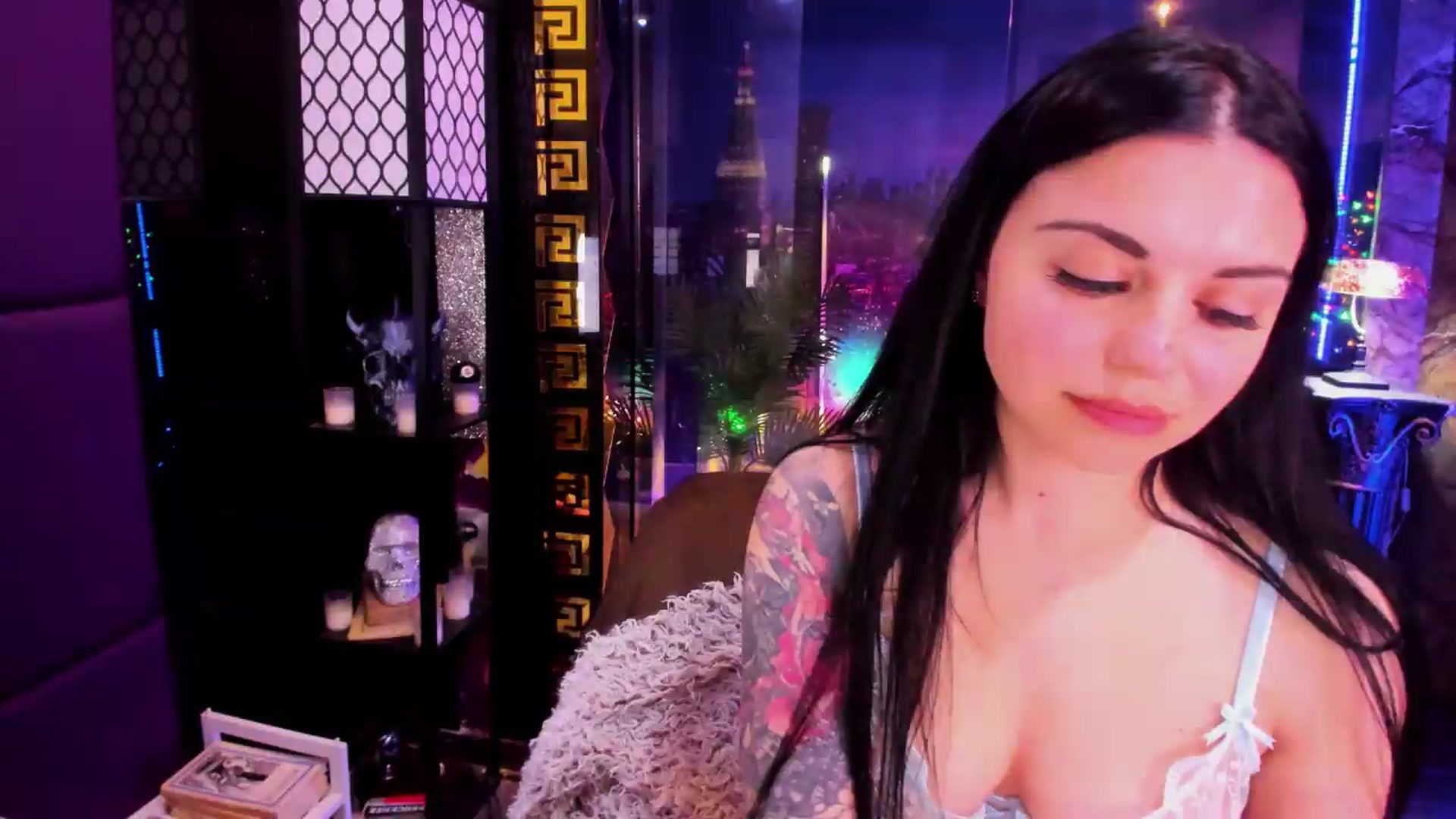 Gallery image thumbnail from sunn_o's myfreecams stream on, 05/23/2026, 13:46 image 9 of 20