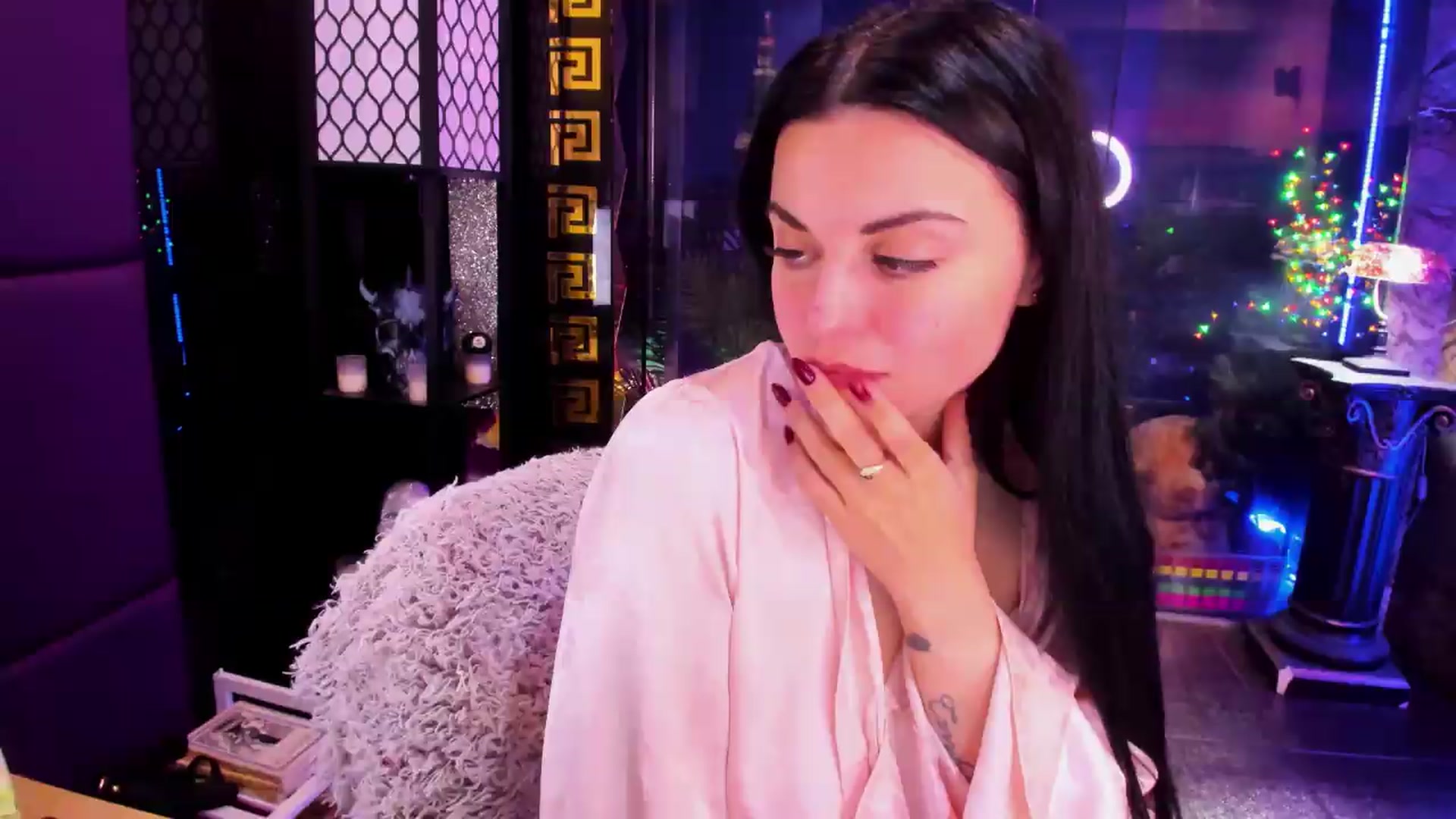 Gallery image thumbnail from sunn_o's myfreecams stream on, 05/31/2026, 11:52 image 19 of 20