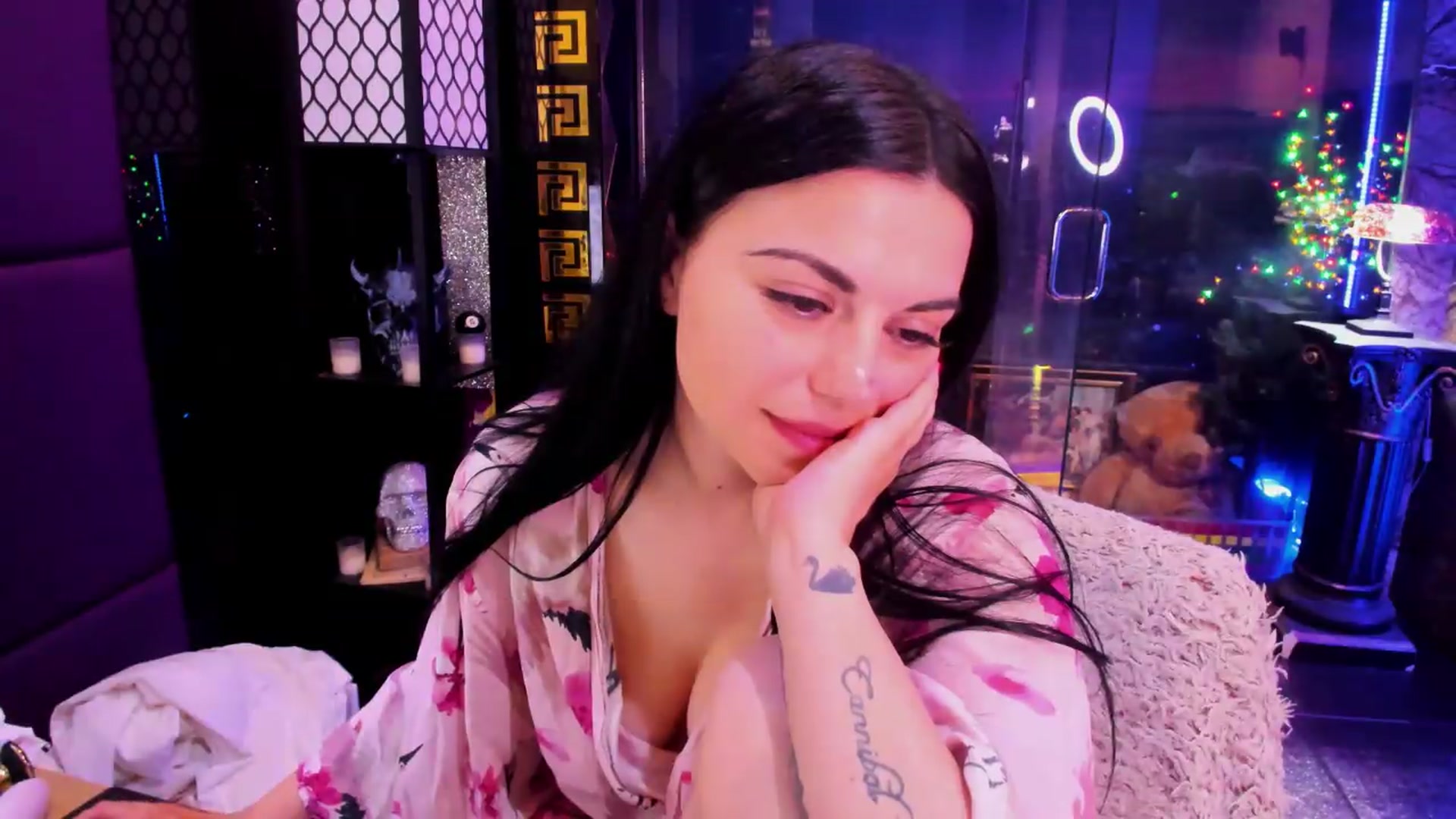 Gallery image thumbnail from sunn_o's myfreecams stream on, 06/20/2026, 13:55 image 3 of 20