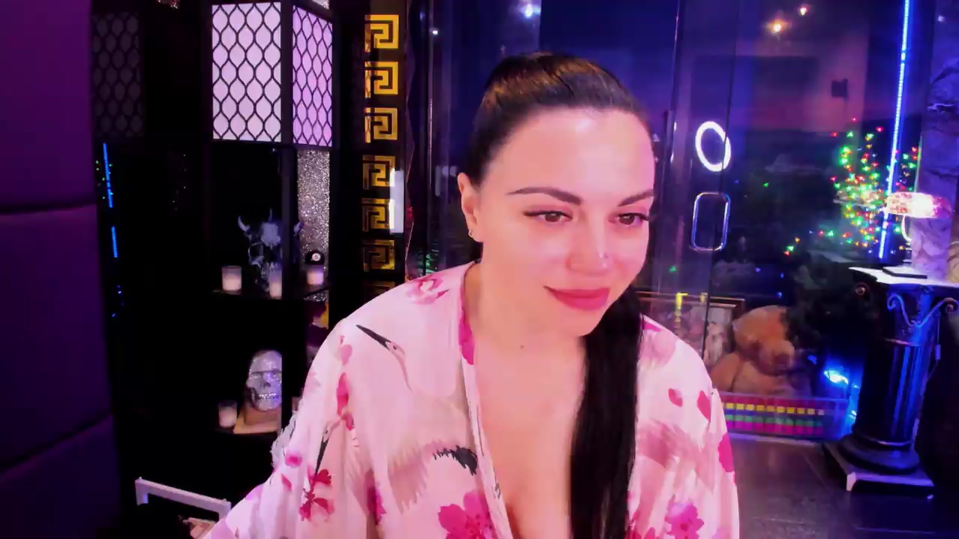 Gallery image thumbnail from sunn_o's myfreecams stream on, 06/22/2026, 10:51 image 9 of 20