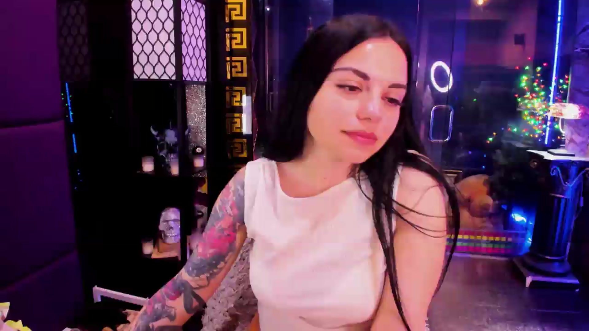 Gallery image thumbnail from sunn_o's myfreecams stream on, 06/24/2026, 12:03 image 6 of 20
