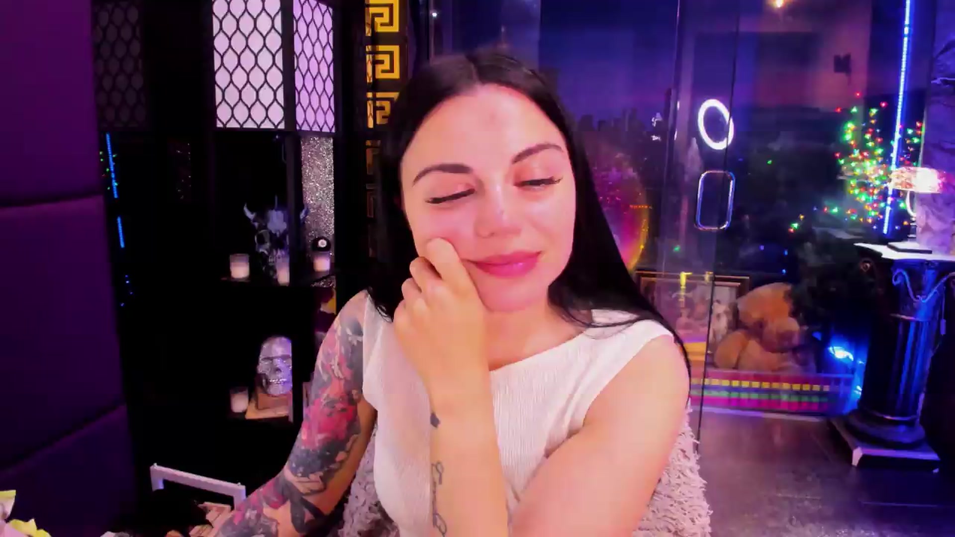 Gallery image thumbnail from sunn_o's myfreecams stream on, 06/24/2026, 12:03 image 18 of 20