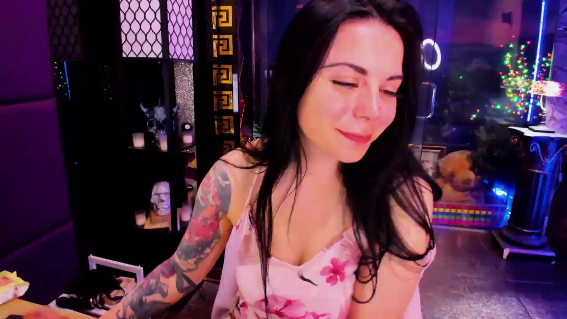 Gallery image thumbnail from sunn_o's myfreecams stream on, 06/27/2026, 10:11 image 8 of 20