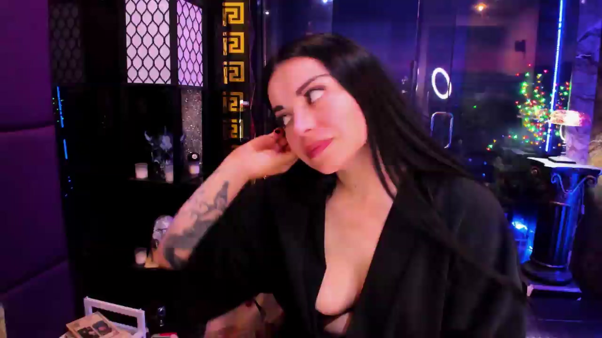 Gallery image thumbnail from sunn_o's myfreecams stream on, 07/04/2026, 13:51 image 4 of 20