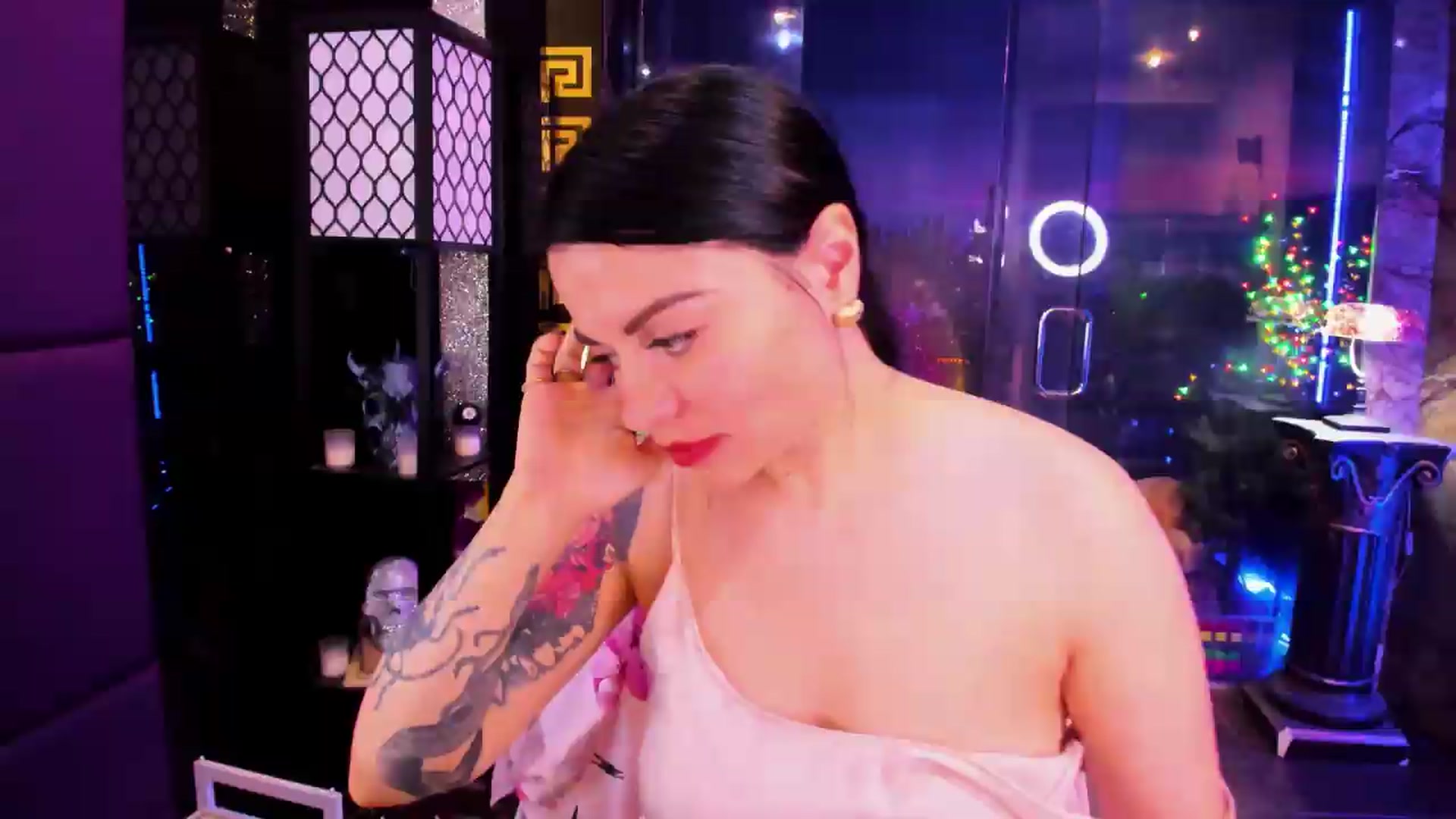Gallery image thumbnail from sunn_o's myfreecams stream on, 07/16/2026, 11:02 image 5 of 20