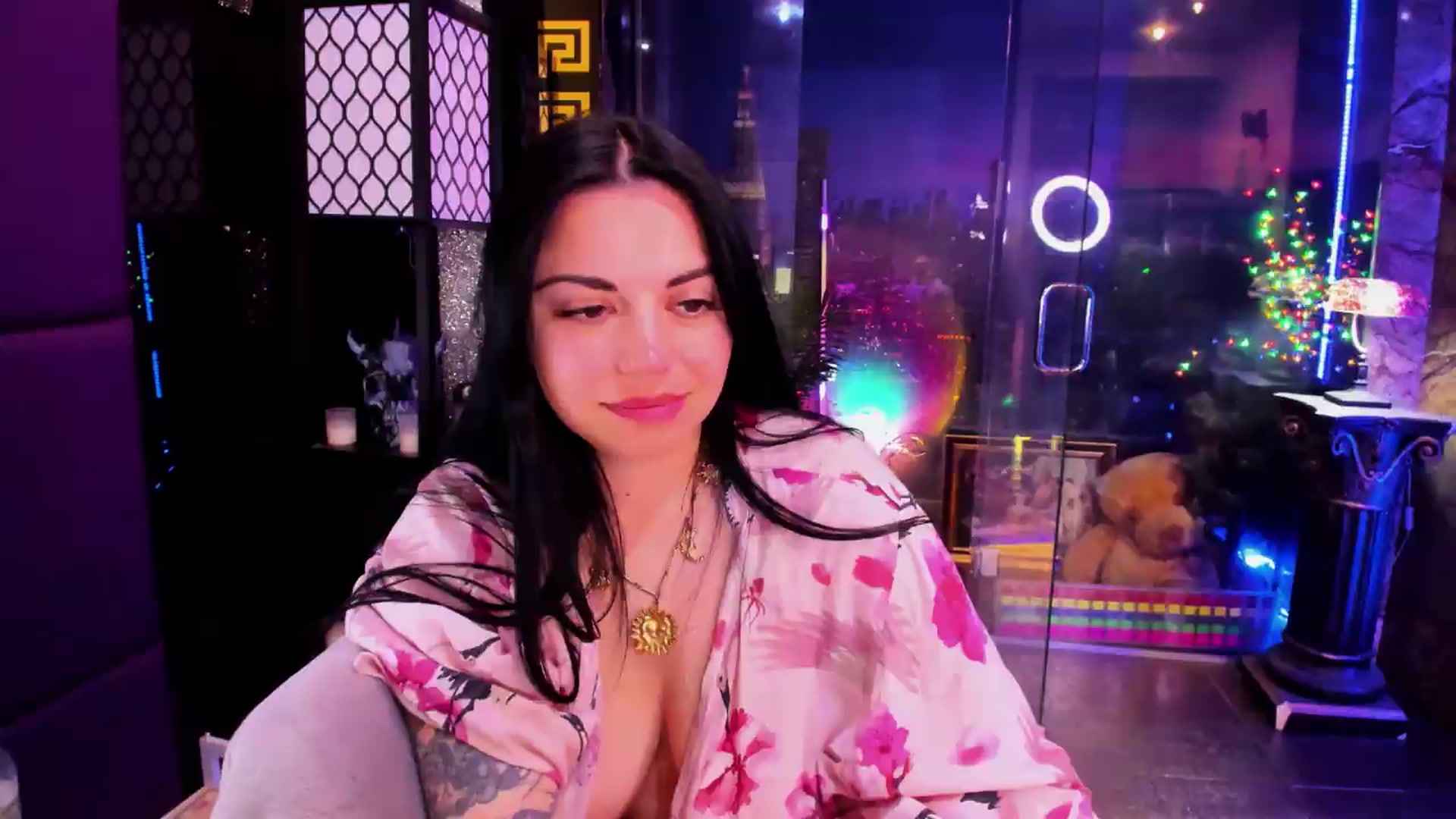 Gallery image thumbnail from sunn_o's myfreecams stream on, 07/20/2026, 12:03 image 17 of 20