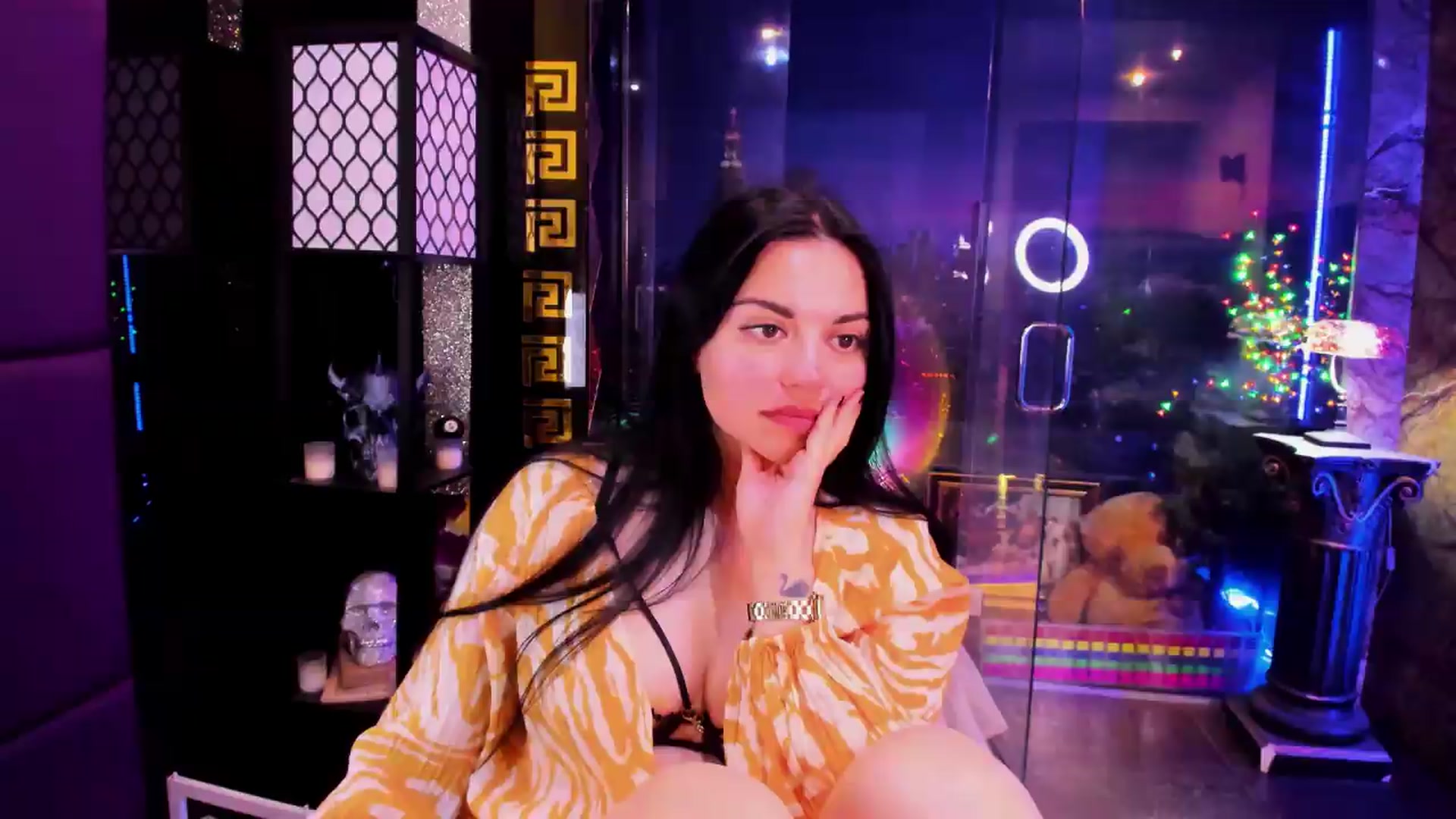 Gallery image thumbnail from sunn_o's myfreecams stream on, 08/03/2026, 11:36 image 12 of 20