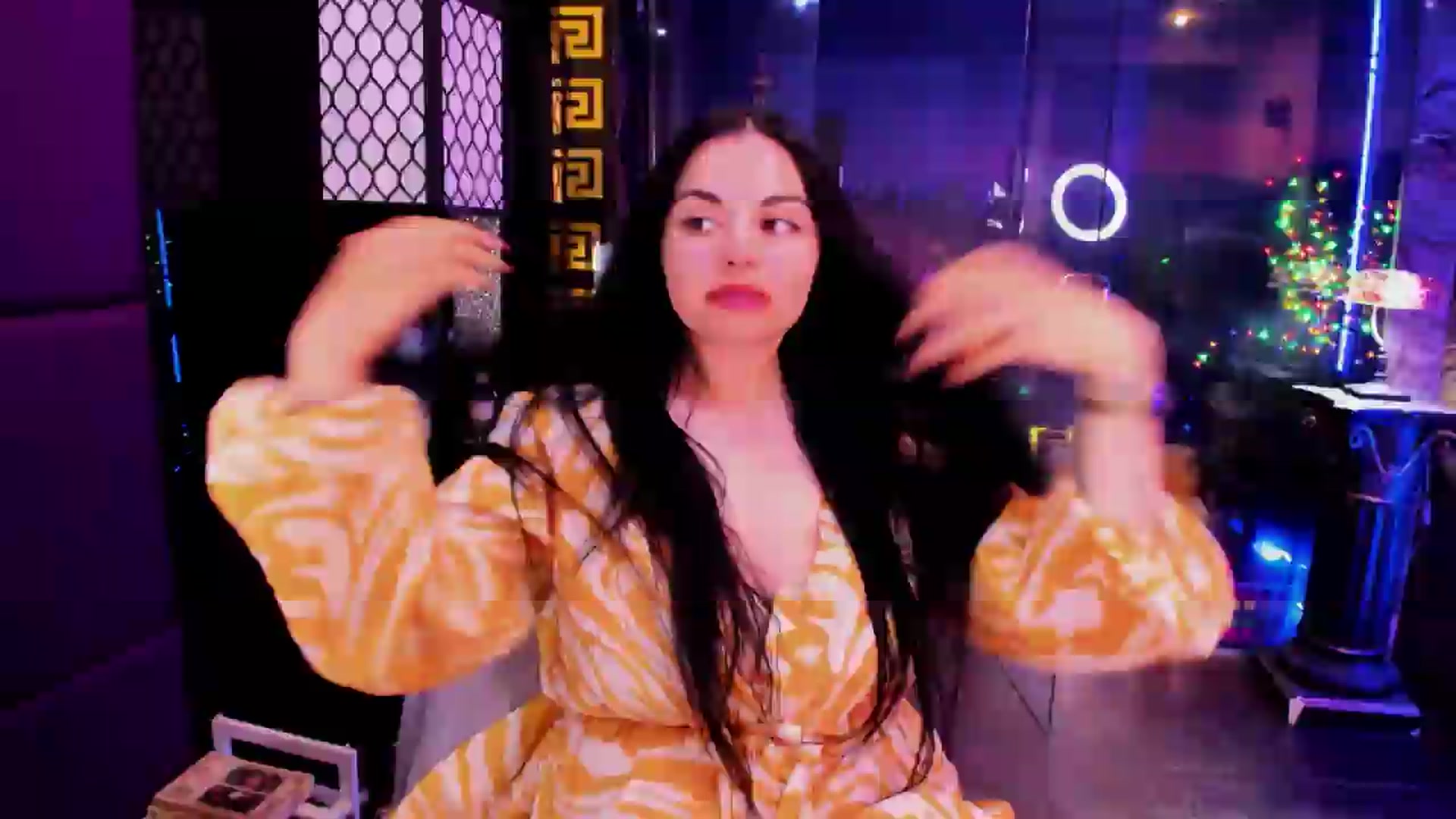 Gallery image thumbnail from sunn_o's myfreecams stream on, 08/07/2026, 09:19 image 6 of 20