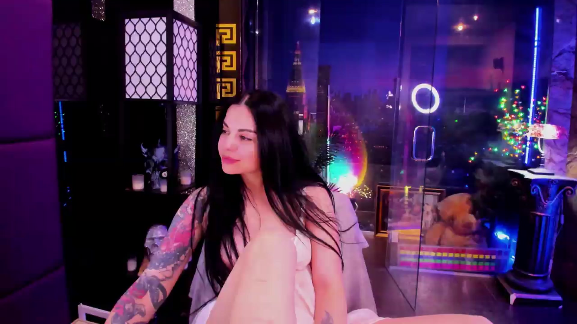 Gallery image thumbnail from sunn_o's myfreecams stream on, 08/18/2026, 12:16 image 13 of 20