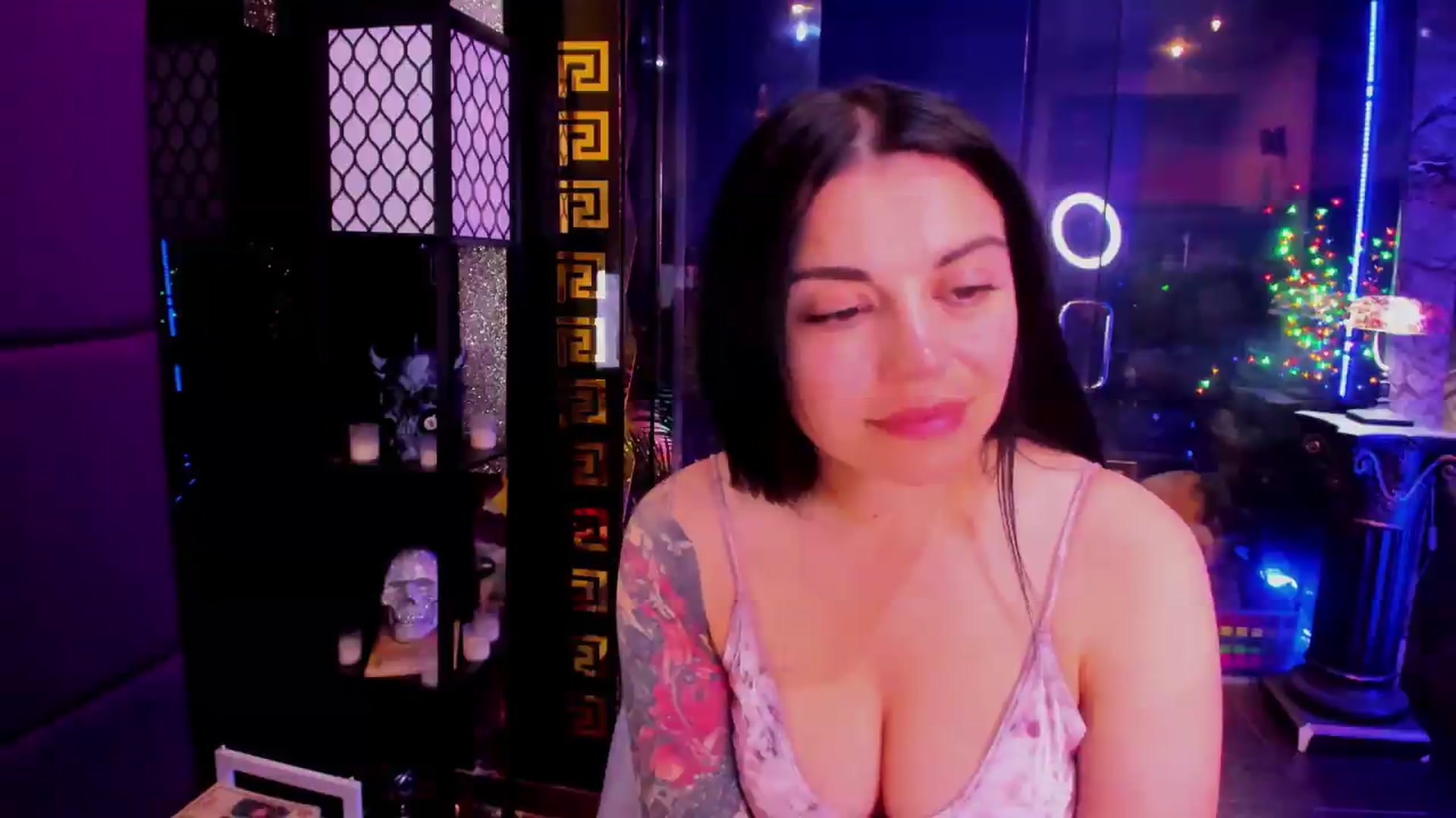 Gallery image thumbnail from sunn_o's myfreecams stream on, 08/22/2026, 12:41 image 8 of 20