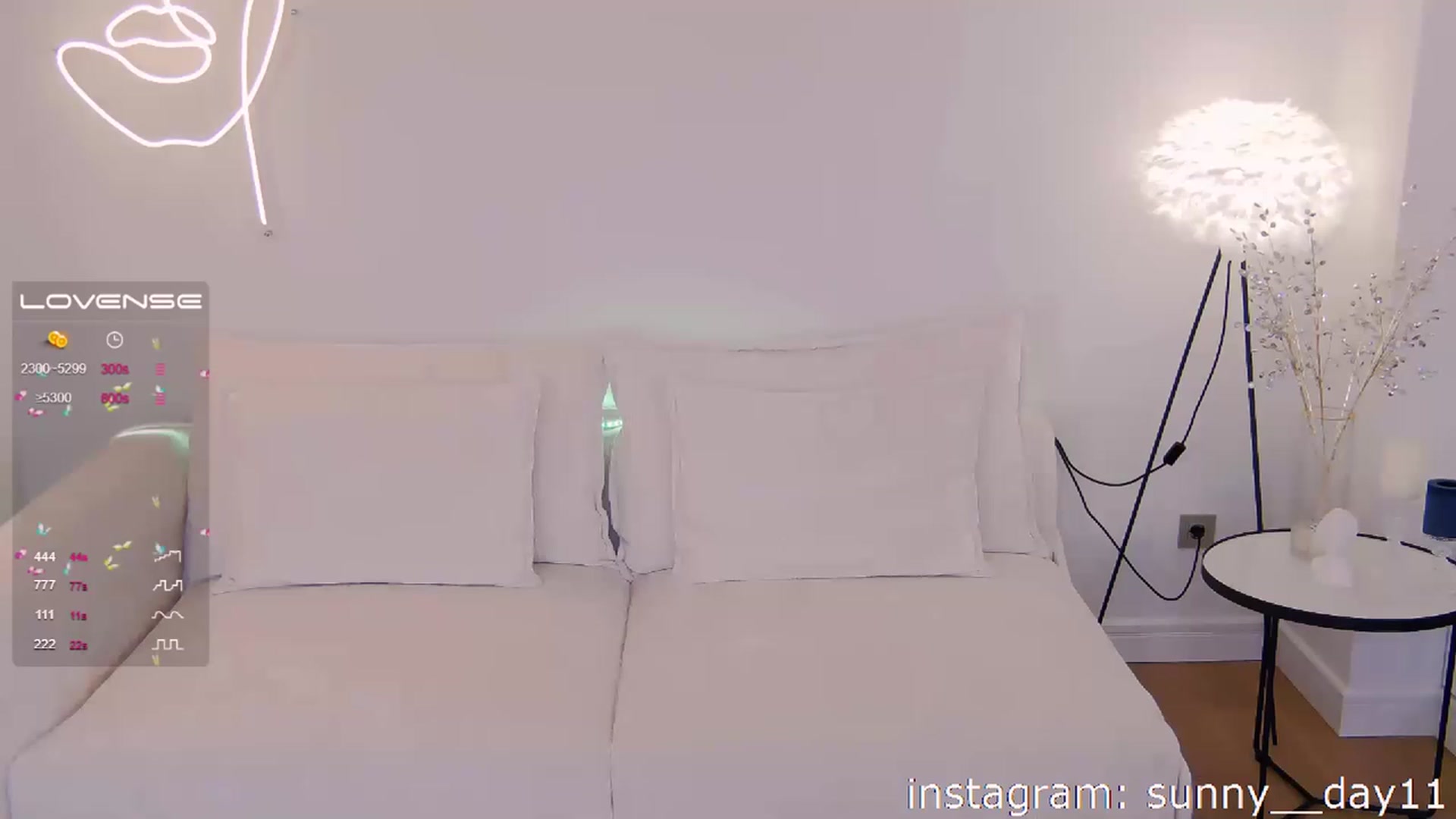 Gallery image thumbnail from sunny__day1's myfreecams stream on, 12/21/2022, 08:28 image 19 of 20