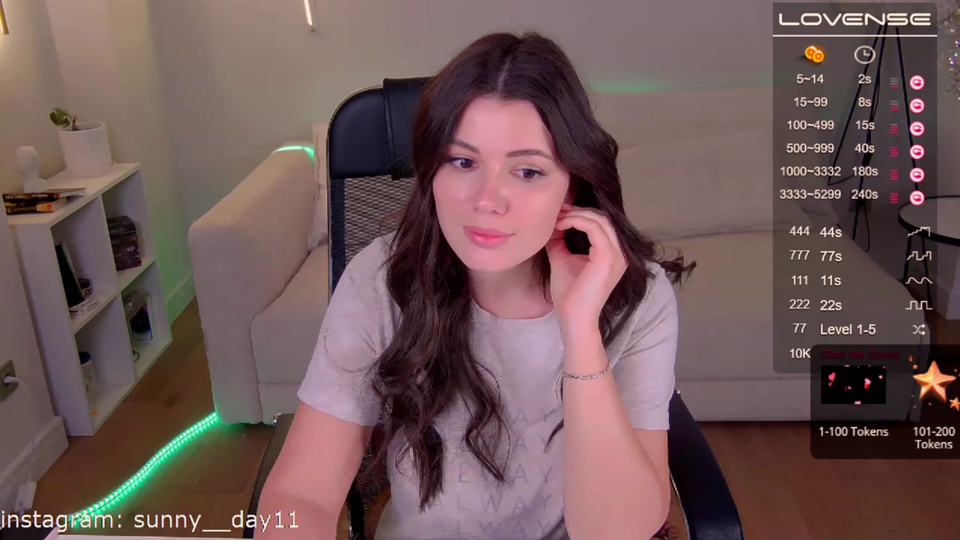 Gallery image thumbnail from sunny__day1's myfreecams stream on, 03/01/2023, 15:46 image 3 of 20