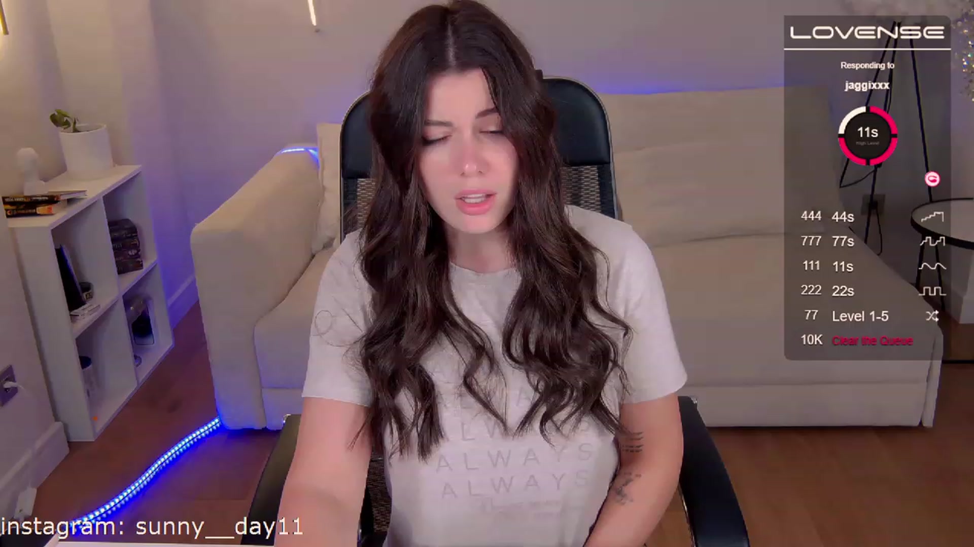 Gallery image thumbnail from sunny__day1's myfreecams stream on, 03/01/2023, 15:46 image 5 of 20