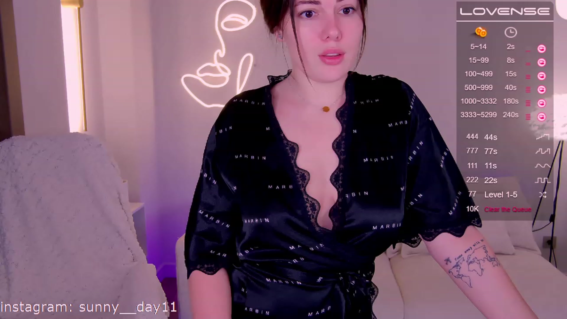 Gallery image thumbnail from sunny__day1's myfreecams stream on, 03/08/2023, 04:40 image 1 of 20