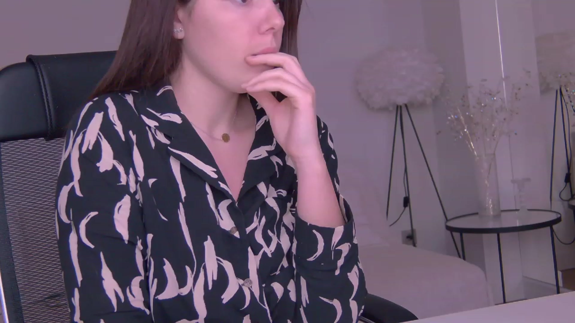 Gallery image thumbnail from sunny__day1's myfreecams stream on, 03/09/2023, 12:56 image 11 of 20