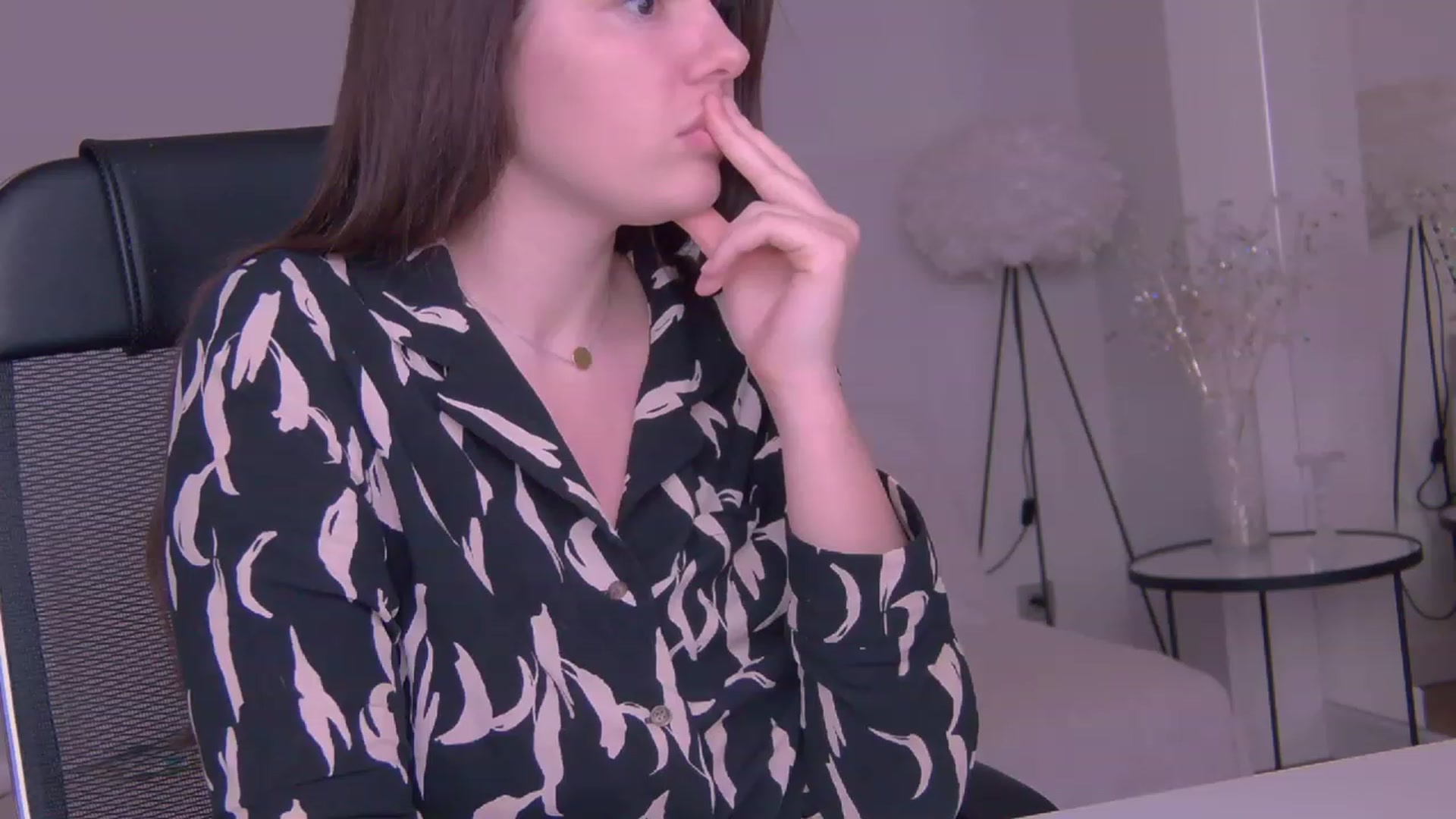 Gallery image thumbnail from sunny__day1's myfreecams stream on, 03/09/2023, 12:56 image 12 of 20