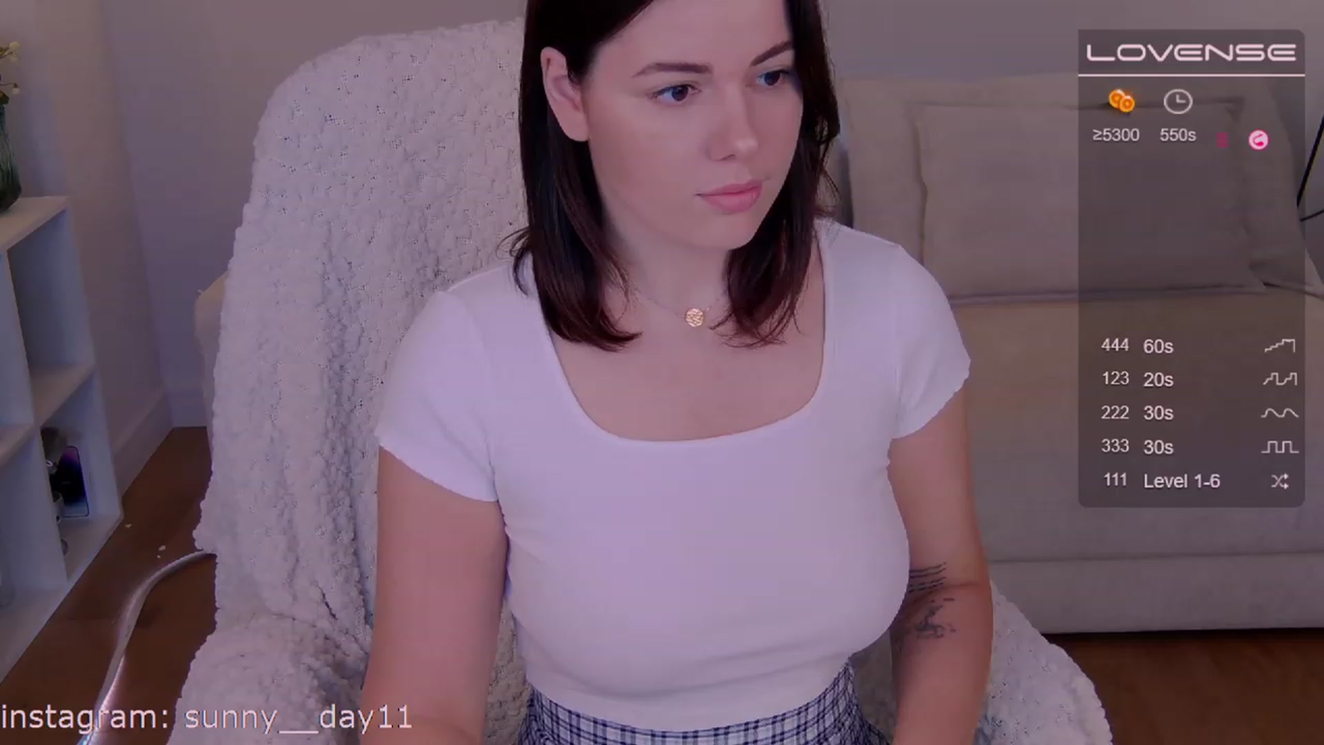 Gallery image thumbnail from sunny__day1's myfreecams stream on, 03/15/2023, 05:05 image 13 of 20