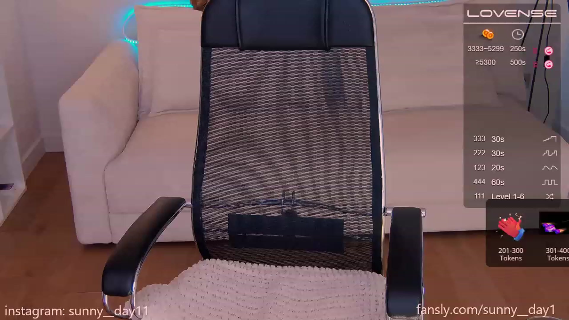 Gallery image thumbnail from sunny__day1's myfreecams stream on, 06/03/2023, 10:08 image 1 of 20