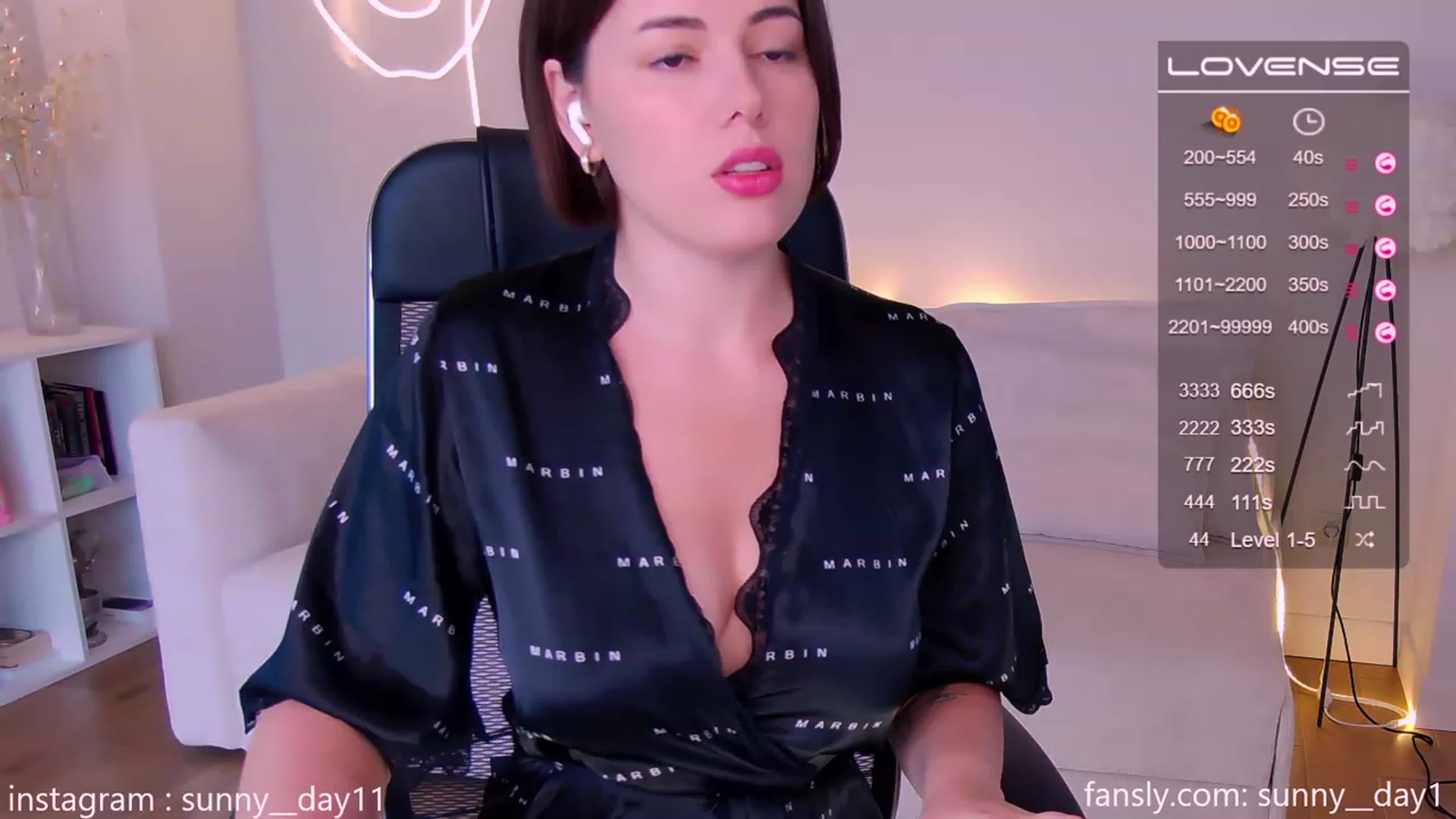 Gallery image thumbnail from sunny__day1's myfreecams stream on, 07/01/2023, 07:19 image 2 of 20