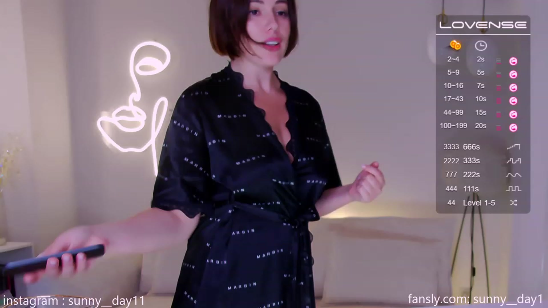 Gallery image thumbnail from sunny__day1's myfreecams stream on, 07/01/2023, 19:03 image 18 of 20