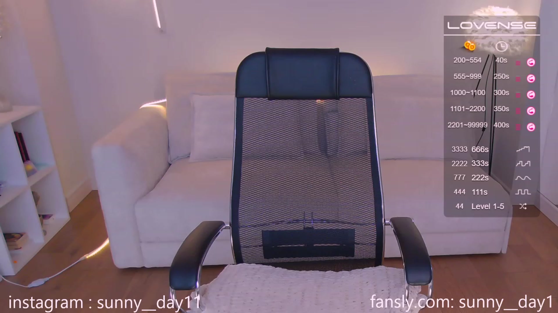 Gallery image thumbnail from sunny__day1's myfreecams stream on, 07/10/2023, 06:44 image 16 of 20