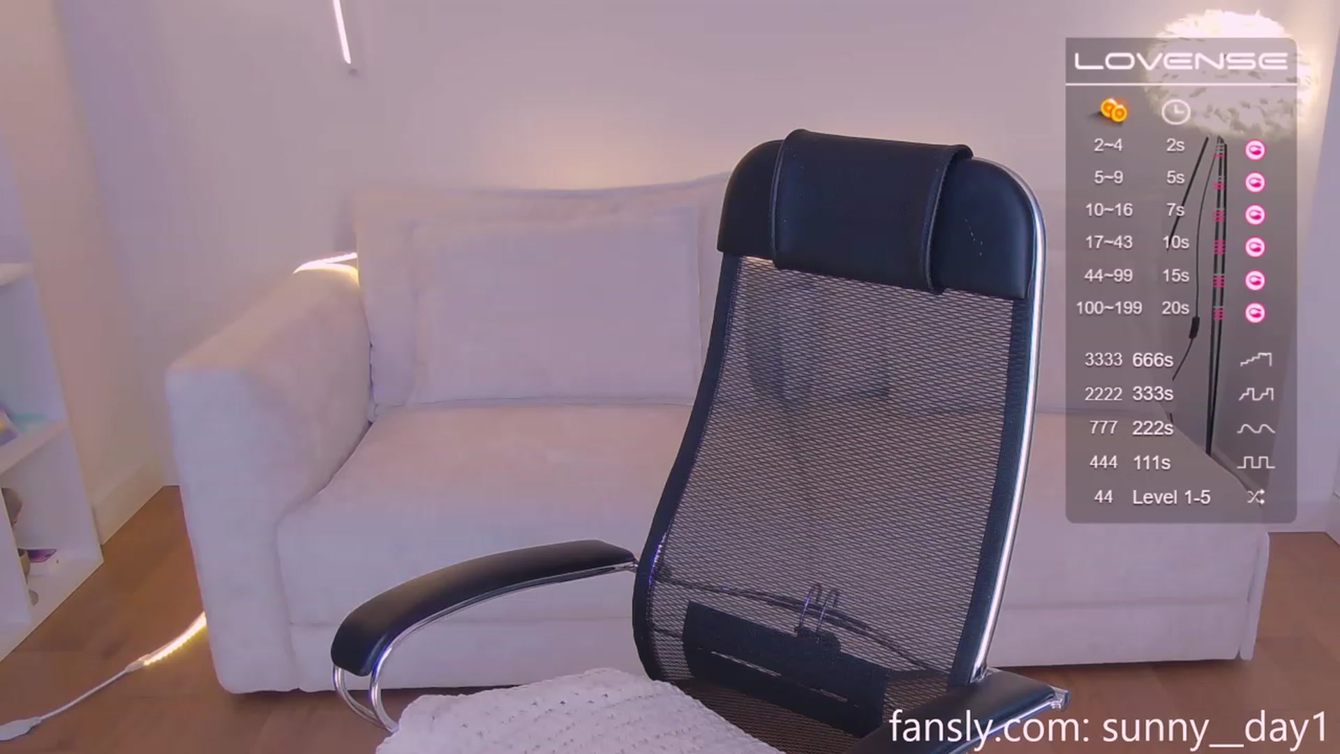 Gallery image thumbnail from sunny__day1's myfreecams stream on, 07/10/2023, 08:44 image 5 of 20