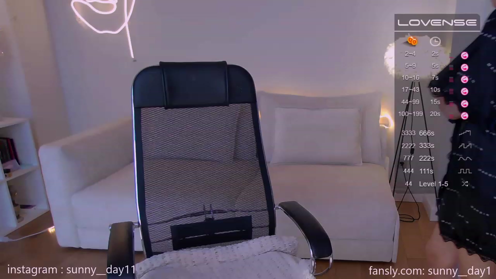 Gallery image thumbnail from sunny__day1's myfreecams stream on, 07/14/2023, 11:55 image 4 of 20