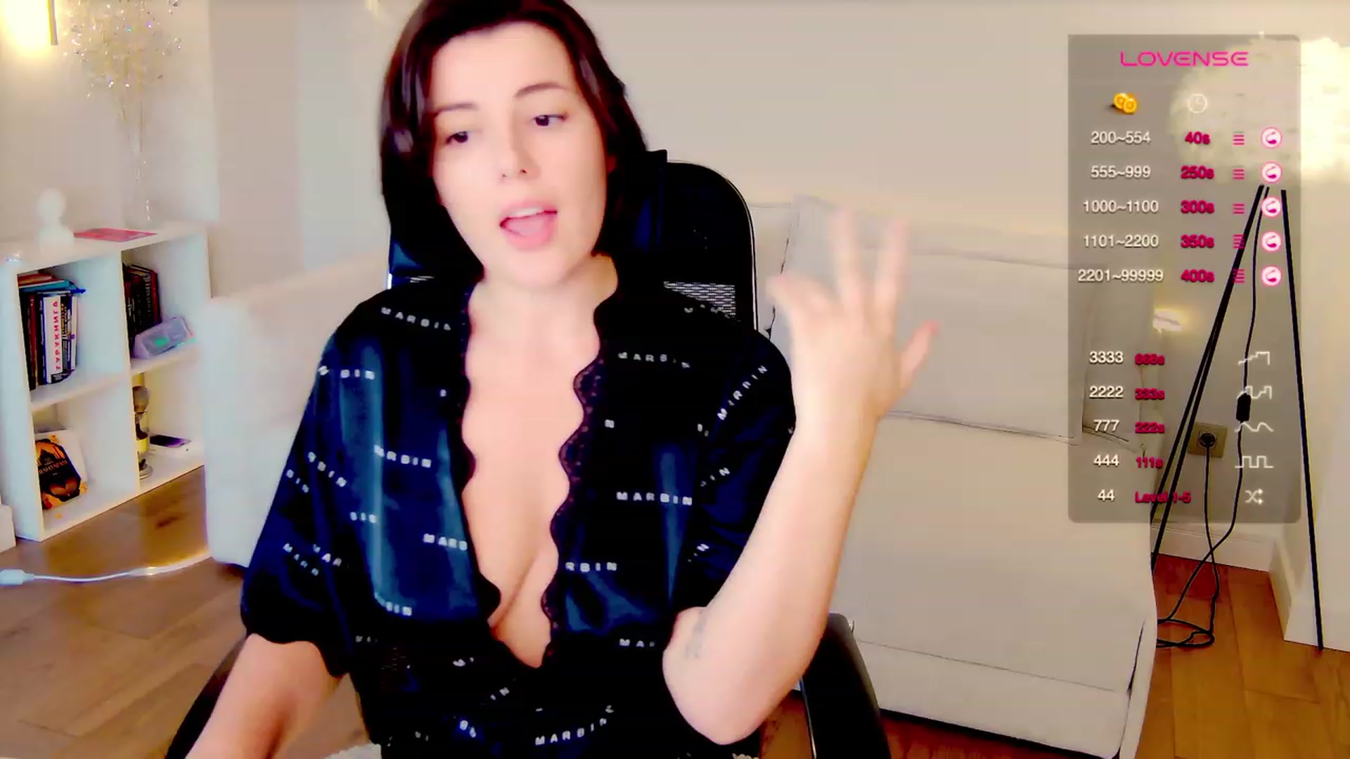 Gallery image thumbnail from sunny__day1's myfreecams stream on, 09/01/2023, 14:13 image 5 of 20