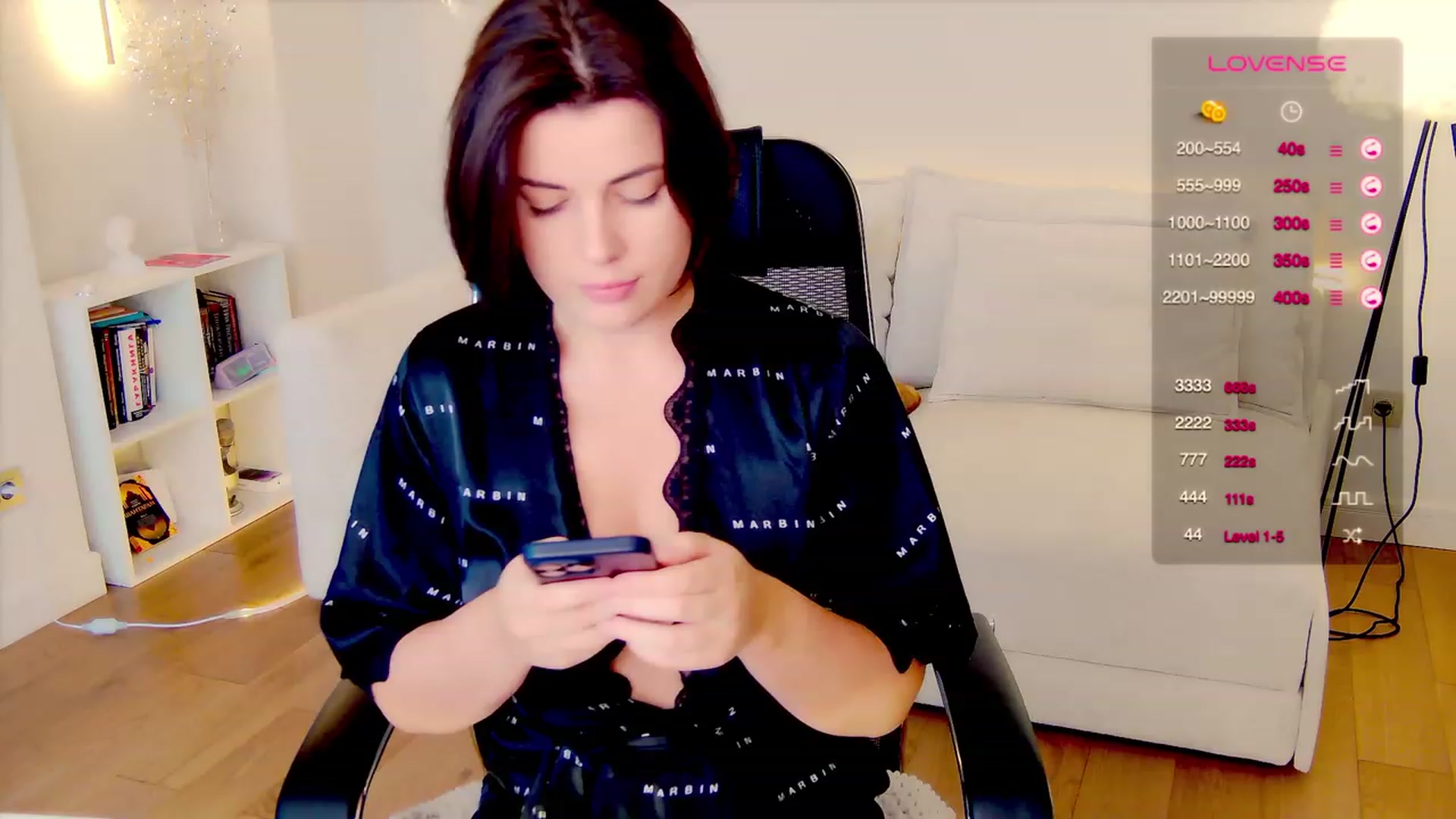 Gallery image thumbnail from sunny__day1's myfreecams stream on, 09/01/2023, 14:13 image 10 of 20