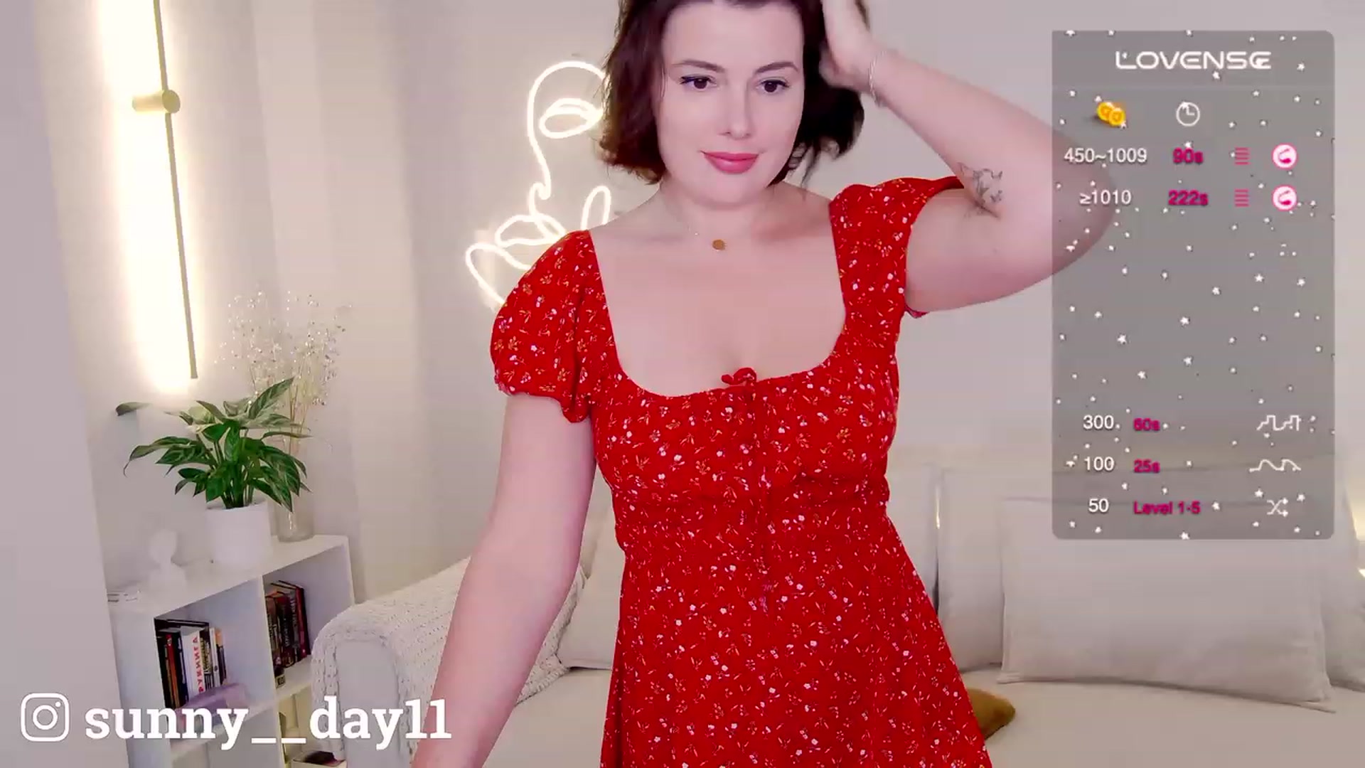Gallery image thumbnail from sunny__day1's myfreecams stream on, 10/16/2023, 15:05 image 10 of 20