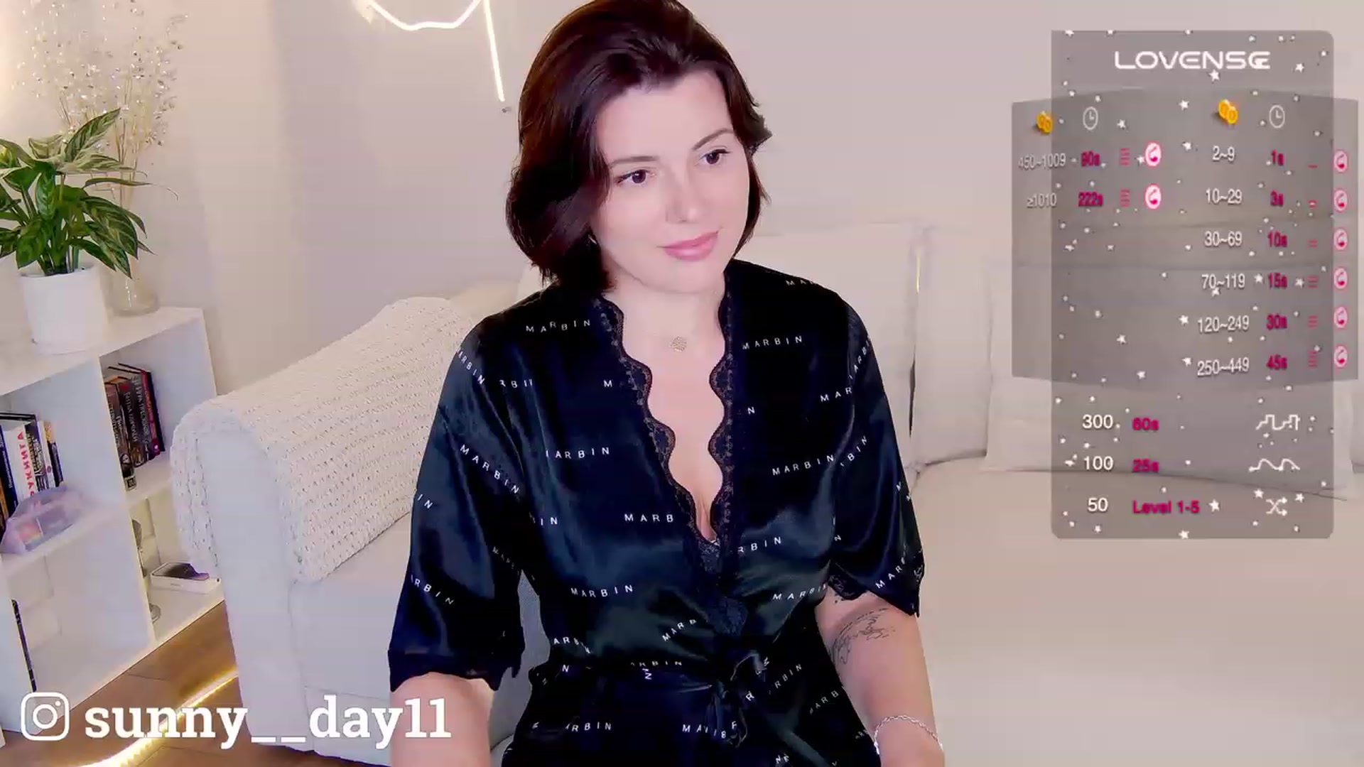 Gallery image thumbnail from sunny__day1's myfreecams stream on, 10/17/2023, 13:20 image 18 of 20