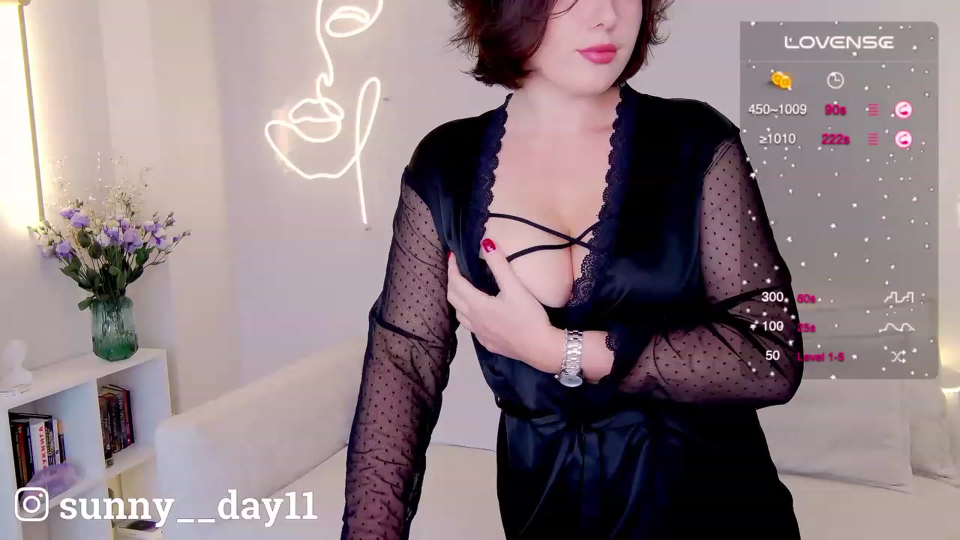 Gallery image thumbnail from sunny__day1's myfreecams stream on, 10/19/2023, 10:37 image 8 of 20