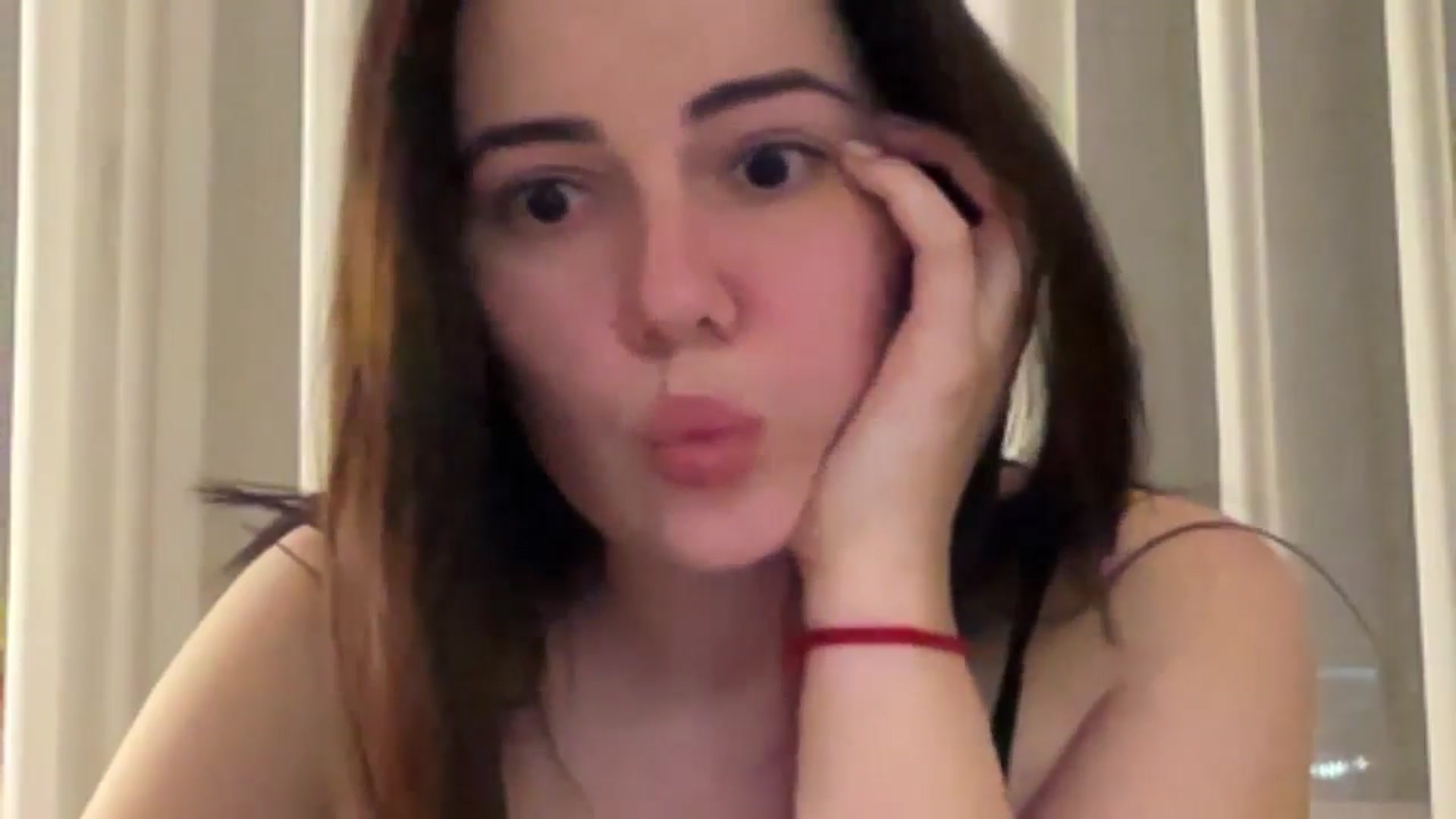 Gallery image thumbnail from sunny__day1's myfreecams stream on, 10/28/2024, 19:57 image 19 of 20