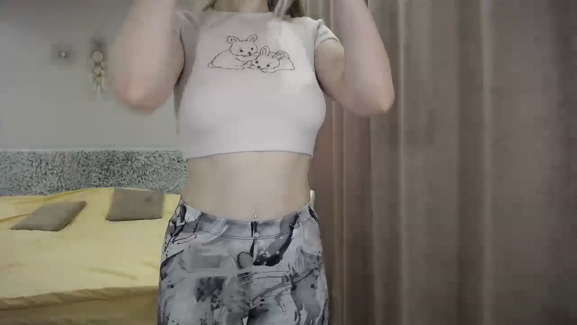 Gallery image thumbnail from sunshineEva_'s myfreecams stream on, 12/14/2024, 12:11 image 11 of 20