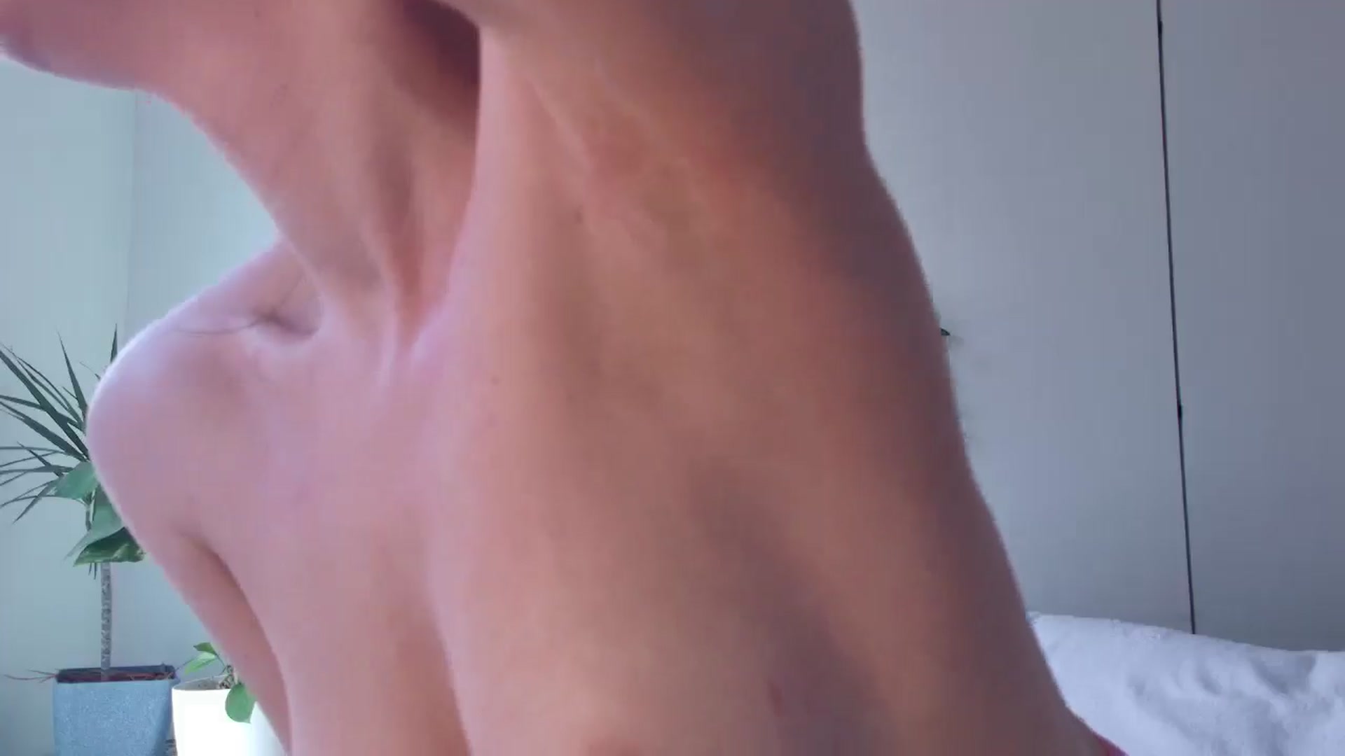 Gallery image thumbnail from sunshineEva_'s myfreecams stream on, 12/28/2024, 11:54 image 19 of 20