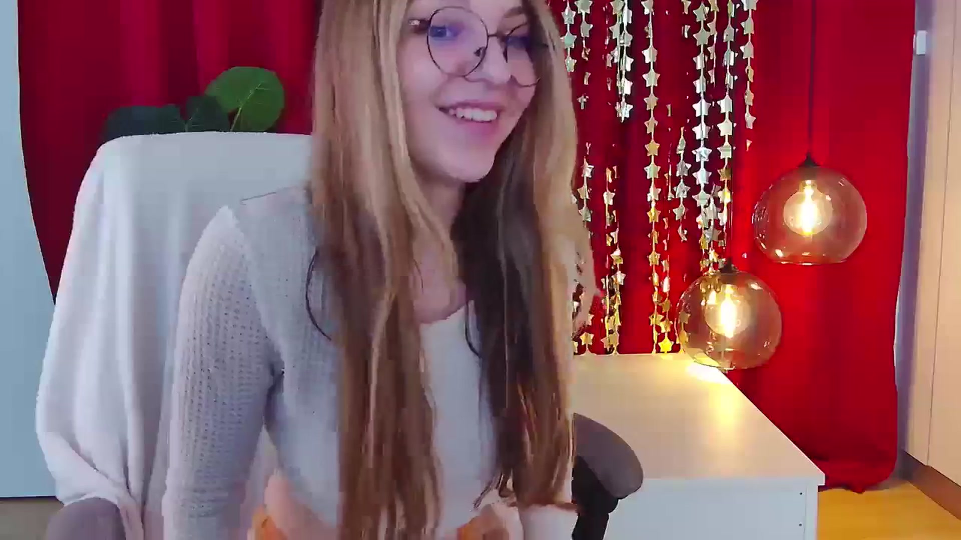 Gallery image thumbnail from sunshineEva_'s myfreecams stream on, 12/30/2024, 14:02 image 11 of 20
