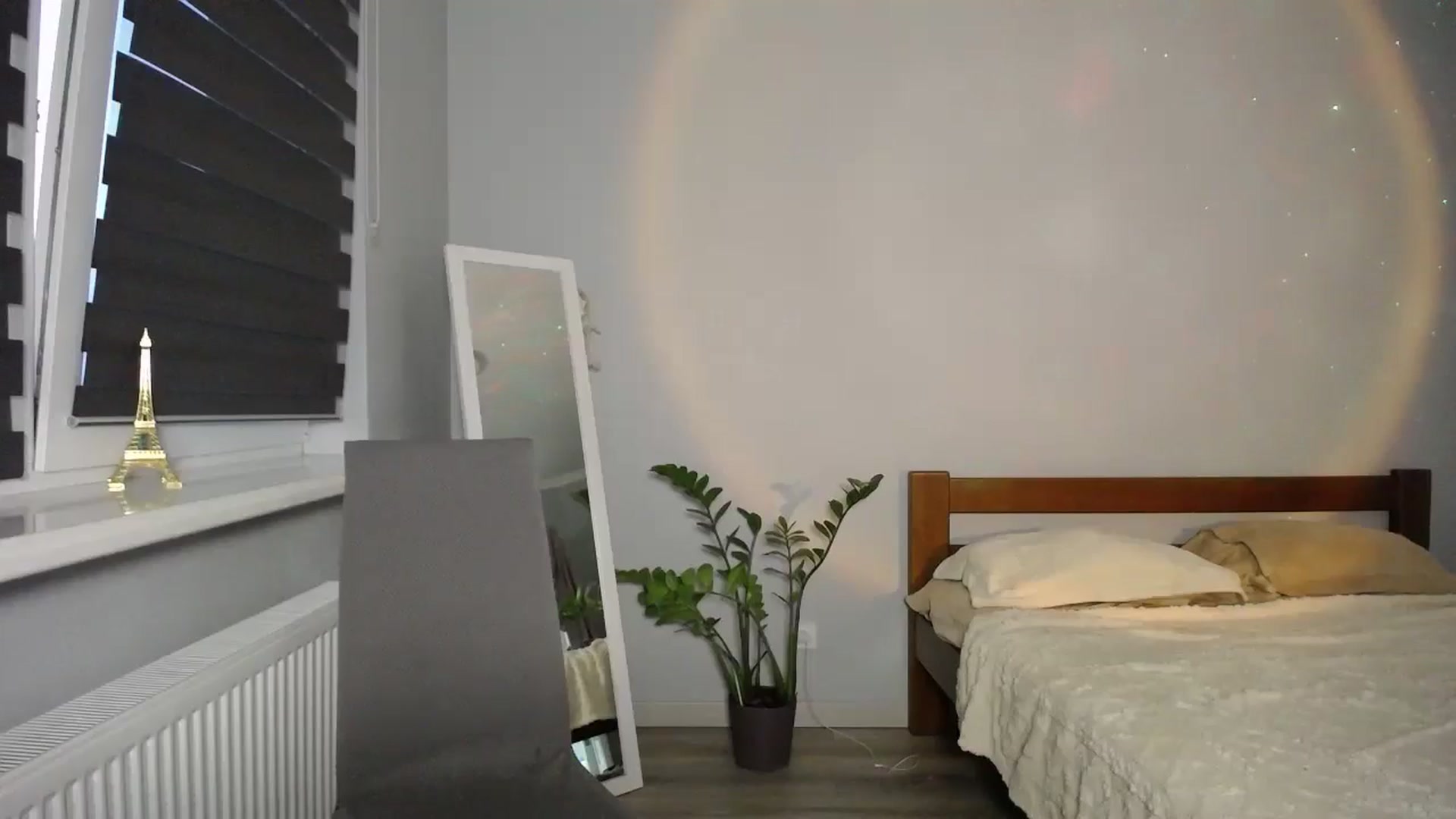 Gallery image thumbnail from sunshineEva_'s myfreecams stream on, 08/21/2025, 17:35 image 8 of 20
