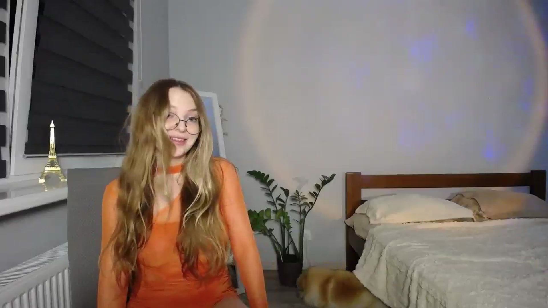 Gallery image thumbnail from sunshineEva_'s myfreecams stream on, 08/21/2025, 19:27 image 16 of 20