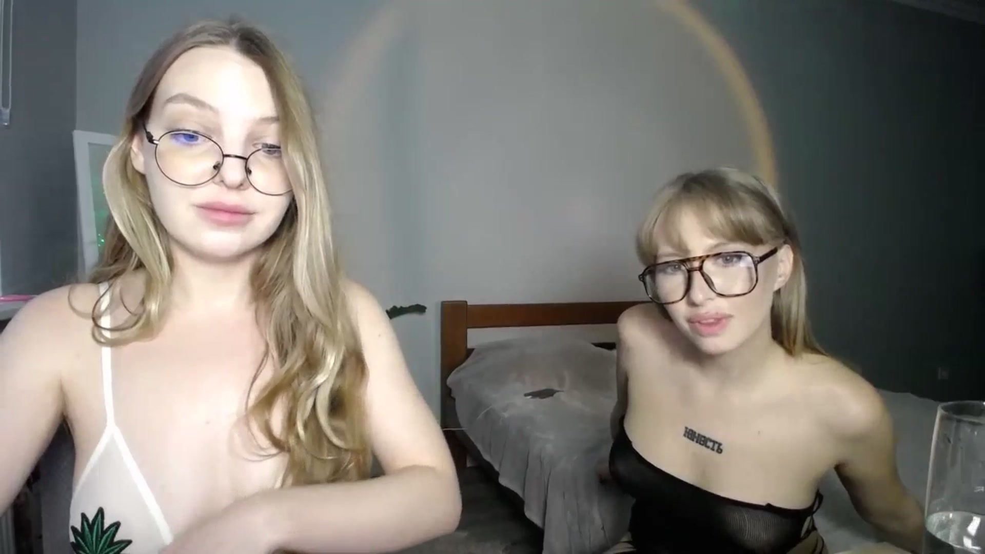 Gallery image thumbnail from sunshineEva_'s myfreecams stream on, 09/14/2025, 15:16 image 14 of 20