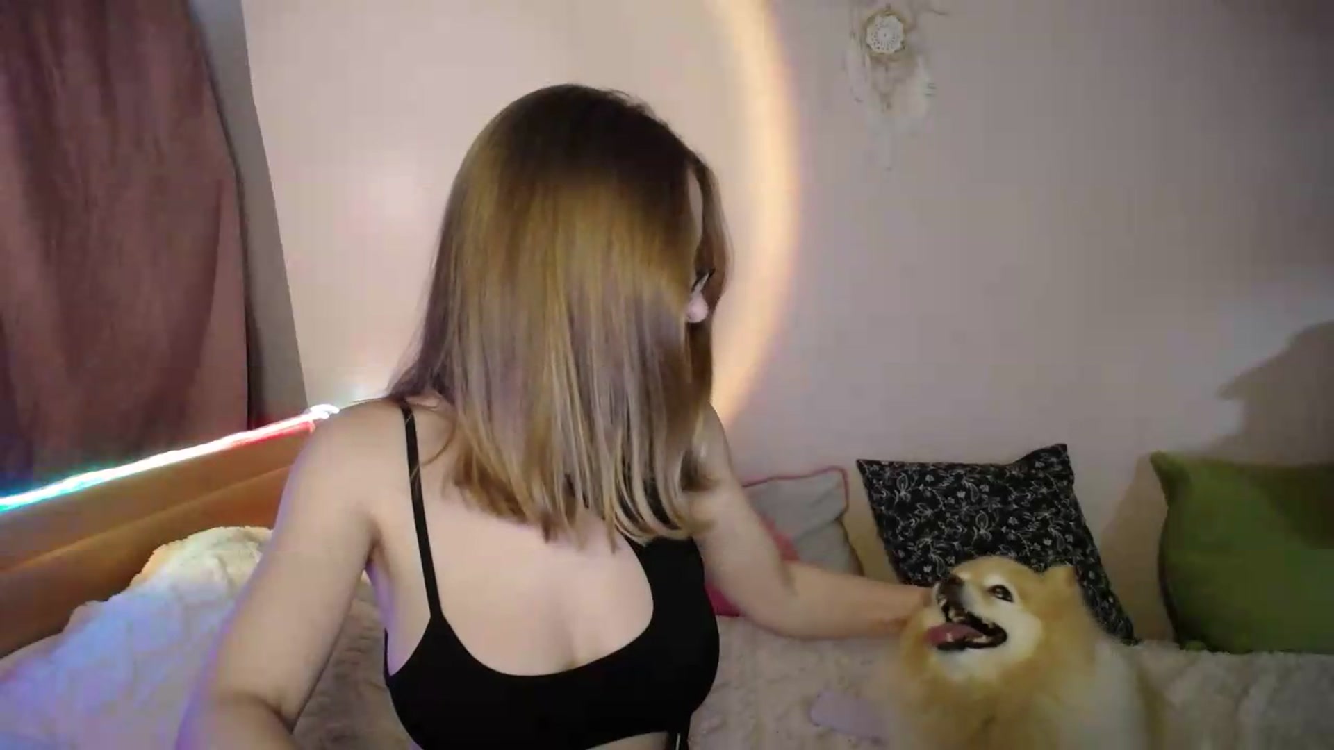 Gallery image thumbnail from sunshineEva_'s myfreecams stream on, 06/24/2026, 17:35 image 17 of 20