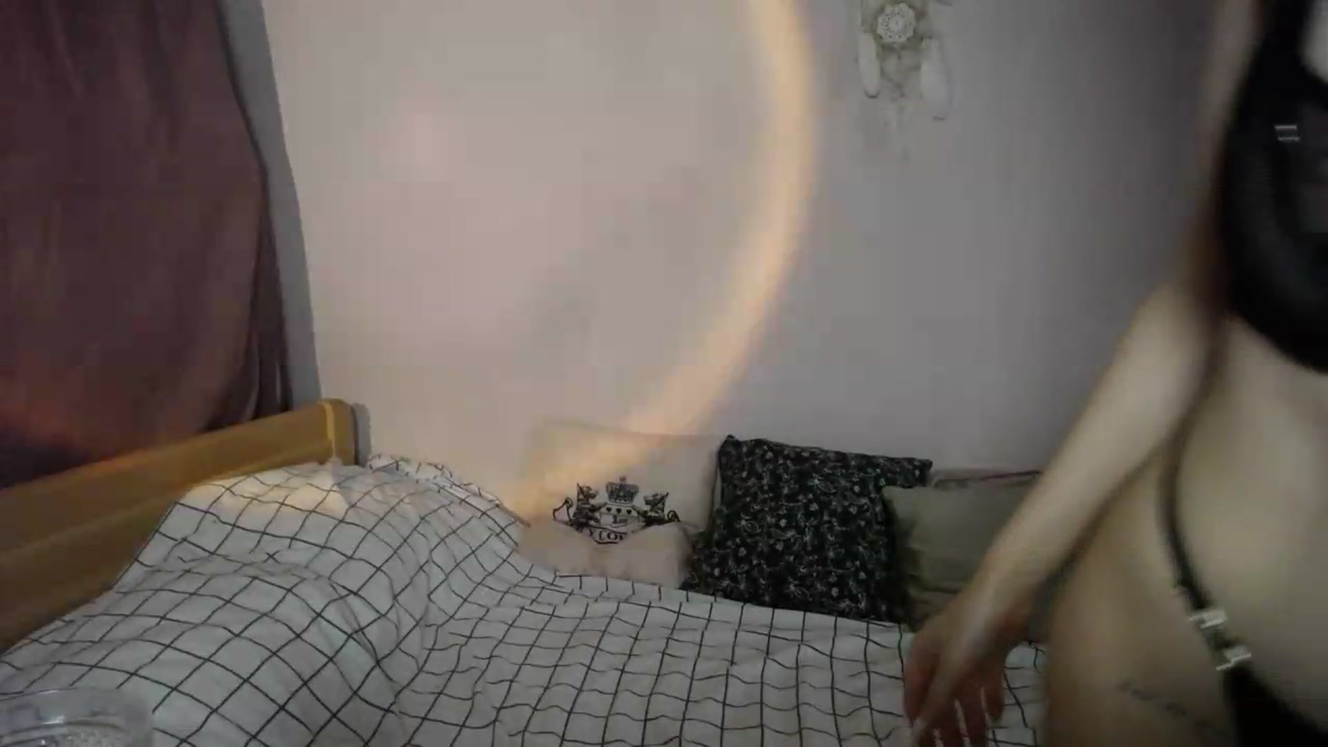 Gallery image thumbnail from sunshineEva_'s myfreecams stream on, 08/10/2026, 17:31 image 15 of 20